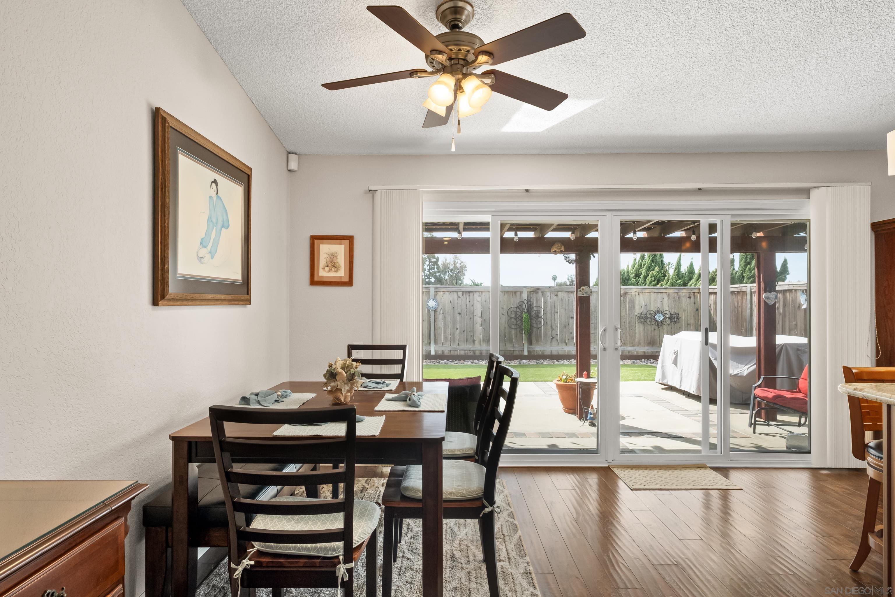 Detail Gallery Image 6 of 35 For 3759  Cherrystone Street, Oceanside,  CA 92058 - 4 Beds | 2 Baths