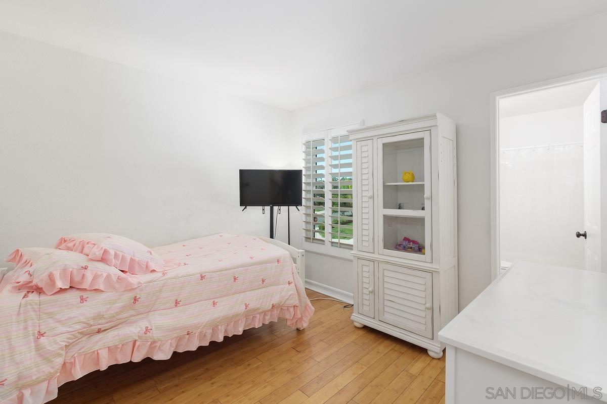 Detail Gallery Image 13 of 23 For 32849  Charmes Ct, Temecula,  CA 92592 - 3 Beds | 2/1 Baths