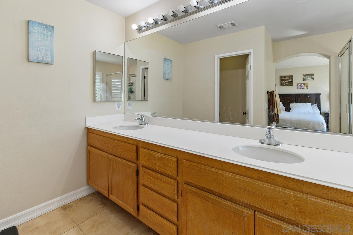 Detail Gallery Image 16 of 23 For 32849  Charmes Ct, Temecula,  CA 92592 - 3 Beds | 2/1 Baths