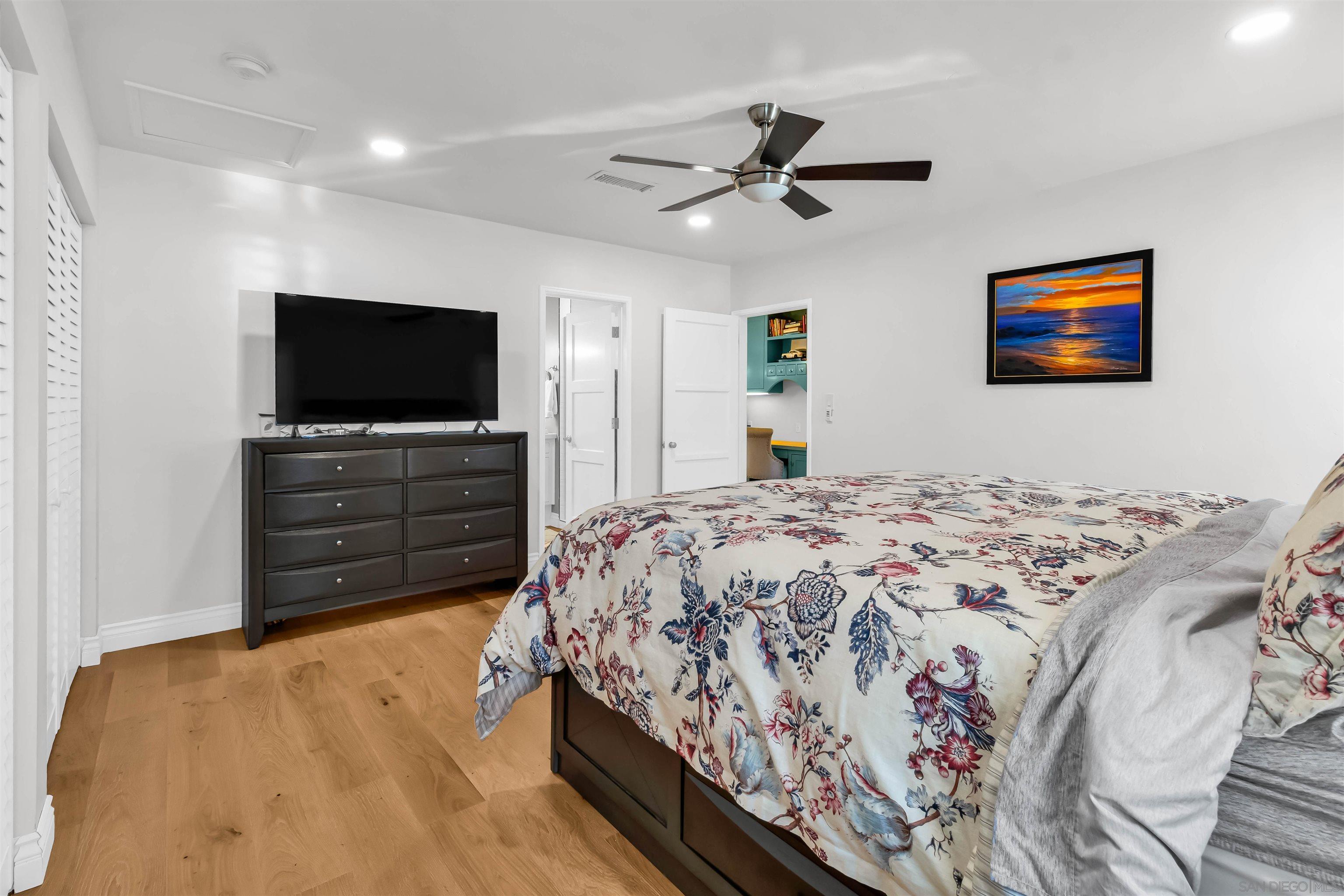 Detail Gallery Image 13 of 35 For 4894  Garfield St, La Mesa,  CA 91941 - 3 Beds | 3 Baths