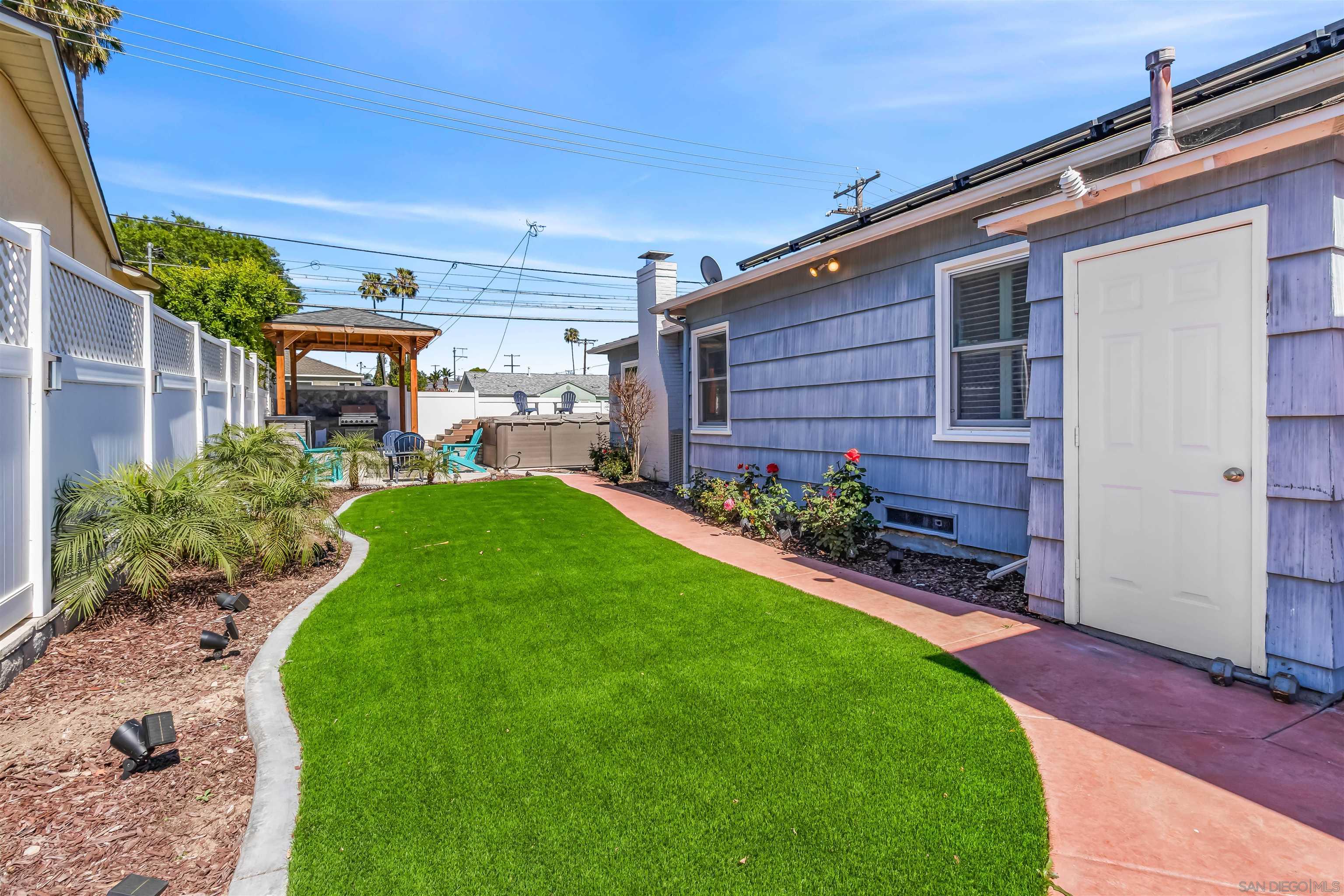 Detail Gallery Image 28 of 35 For 4894  Garfield St, La Mesa,  CA 91941 - 3 Beds | 3 Baths