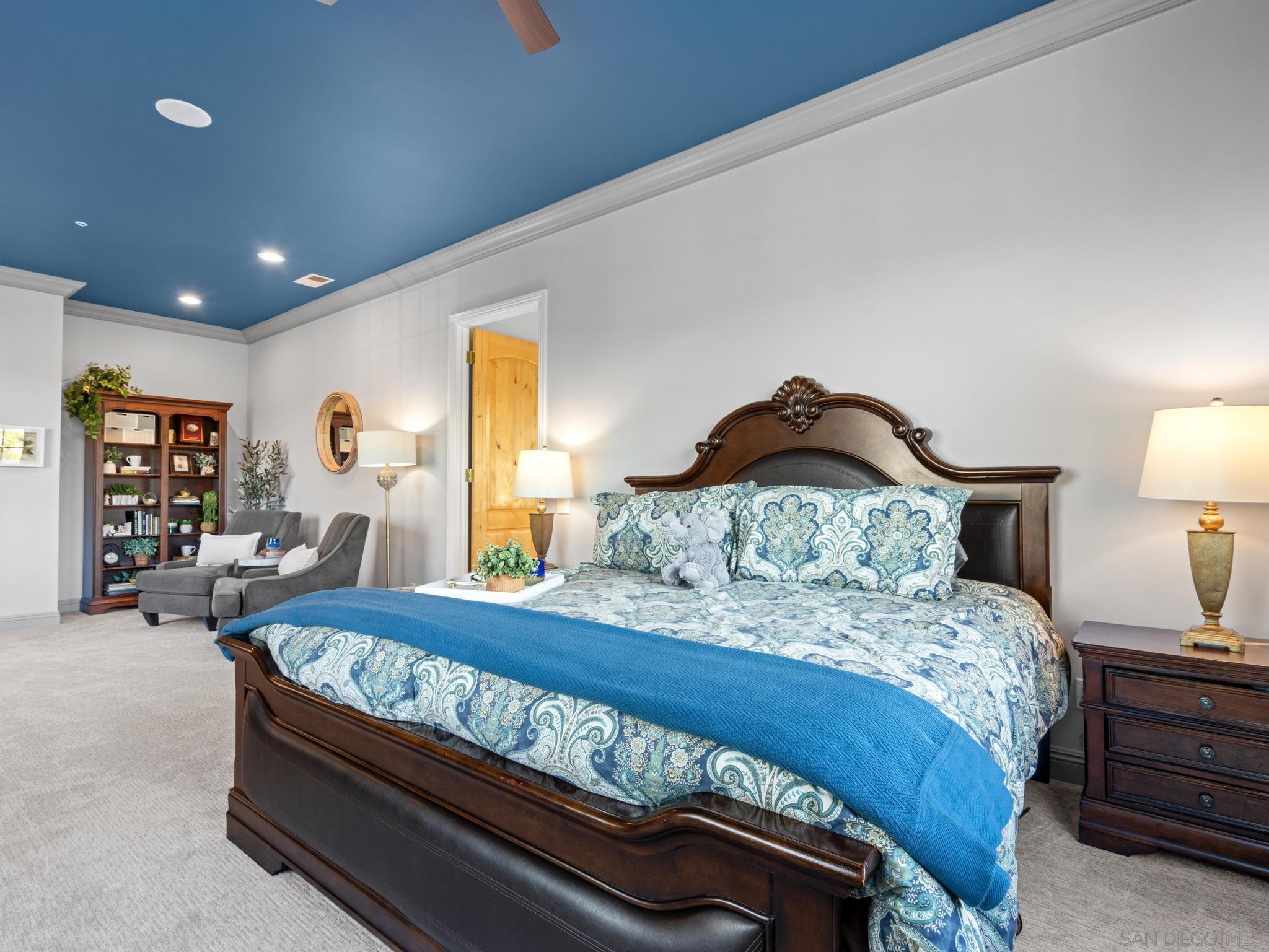 Detail Gallery Image 16 of 43 For 2624  Puebla Street, Escondido,  CA 92025 - 6 Beds | 5 Baths