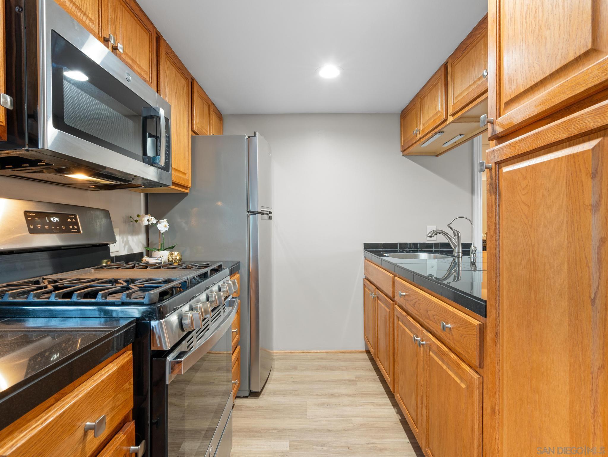 Detail Gallery Image 34 of 43 For 2624  Puebla Street, Escondido,  CA 92025 - 6 Beds | 5 Baths