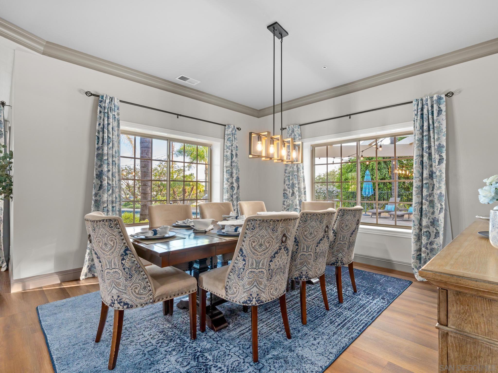 Detail Gallery Image 9 of 43 For 2624  Puebla Street, Escondido,  CA 92025 - 6 Beds | 5 Baths