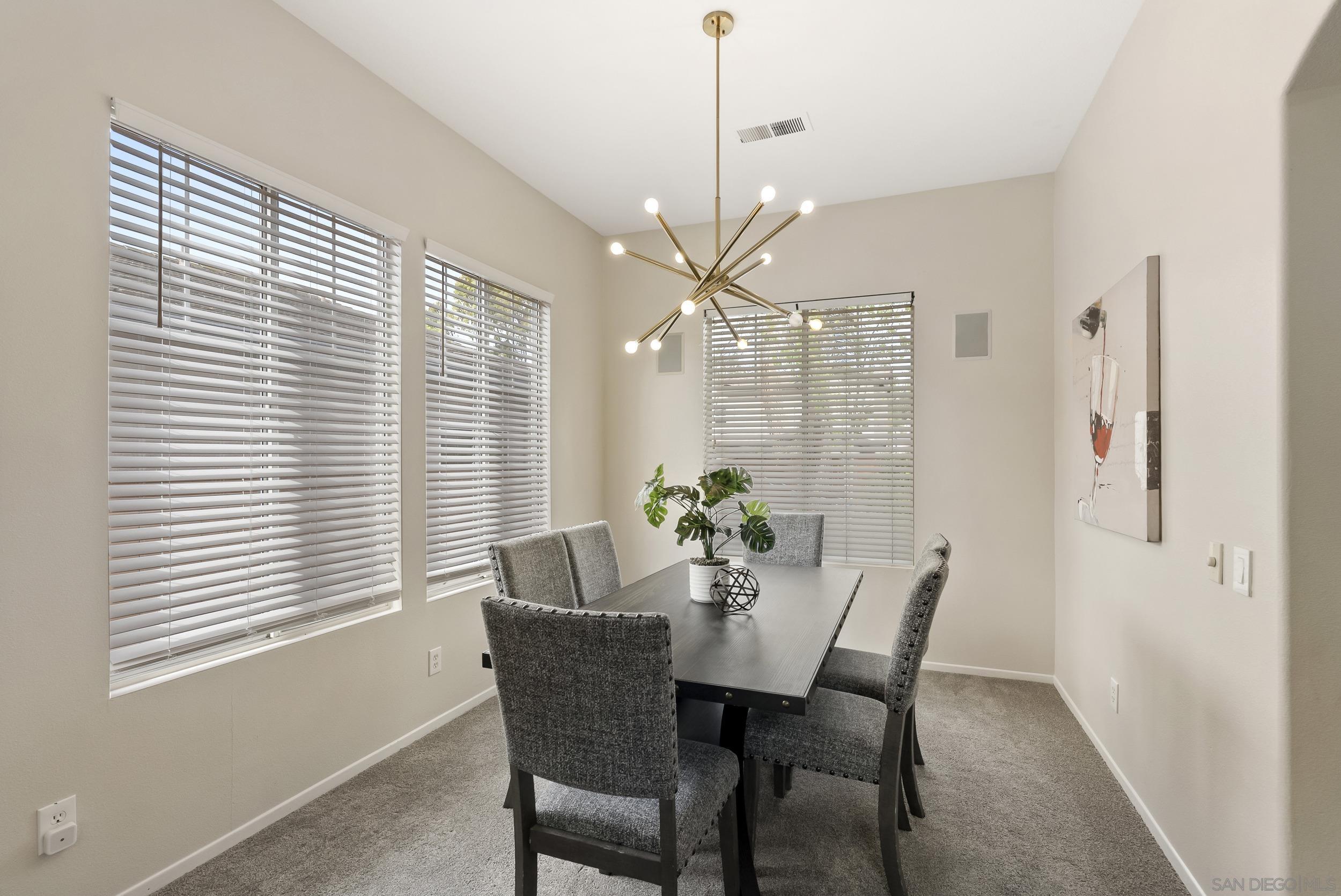 Detail Gallery Image 15 of 58 For 2609  Saddleback St, Chula Vista,  CA 91914 - 5 Beds | 3 Baths