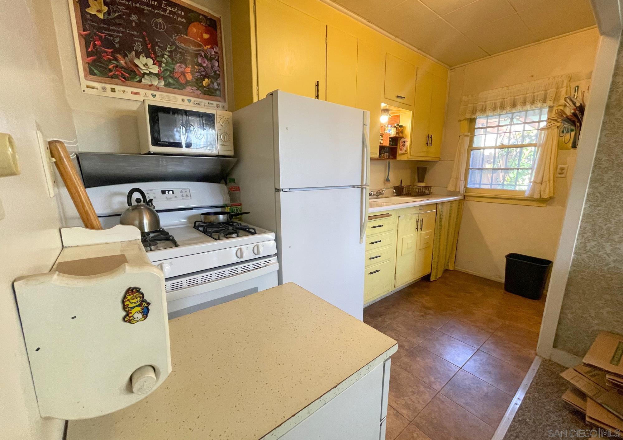 Detail Gallery Image 8 of 38 For 2120  Madison Ave, San Diego,  CA 92116 - 2 Beds | 1 Baths