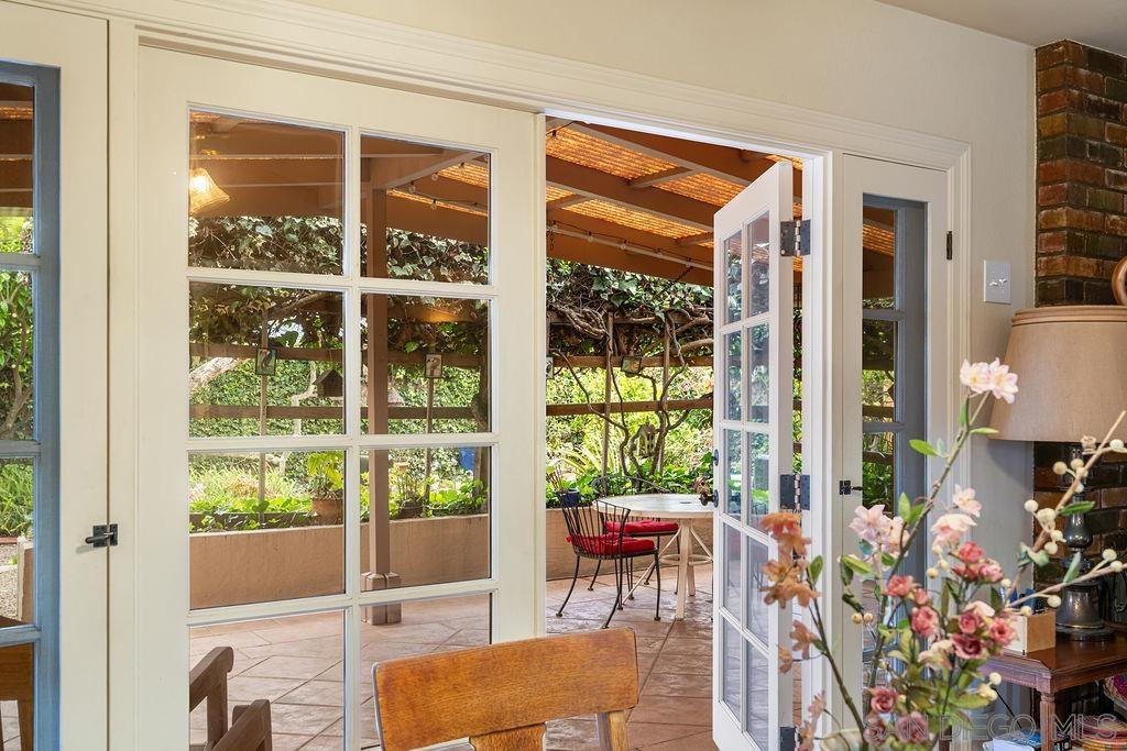 Detail Gallery Image 14 of 36 For 4210  Moraga Ave, San Diego,  CA 92117 - 4 Beds | 3 Baths