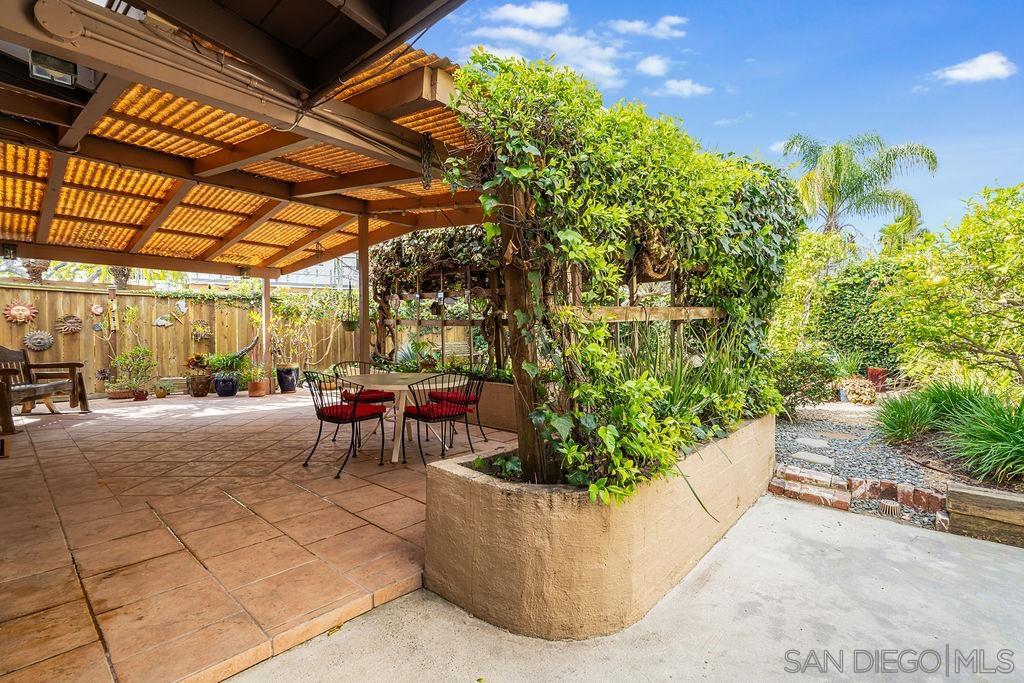 Detail Gallery Image 16 of 36 For 4210  Moraga Ave, San Diego,  CA 92117 - 4 Beds | 3 Baths