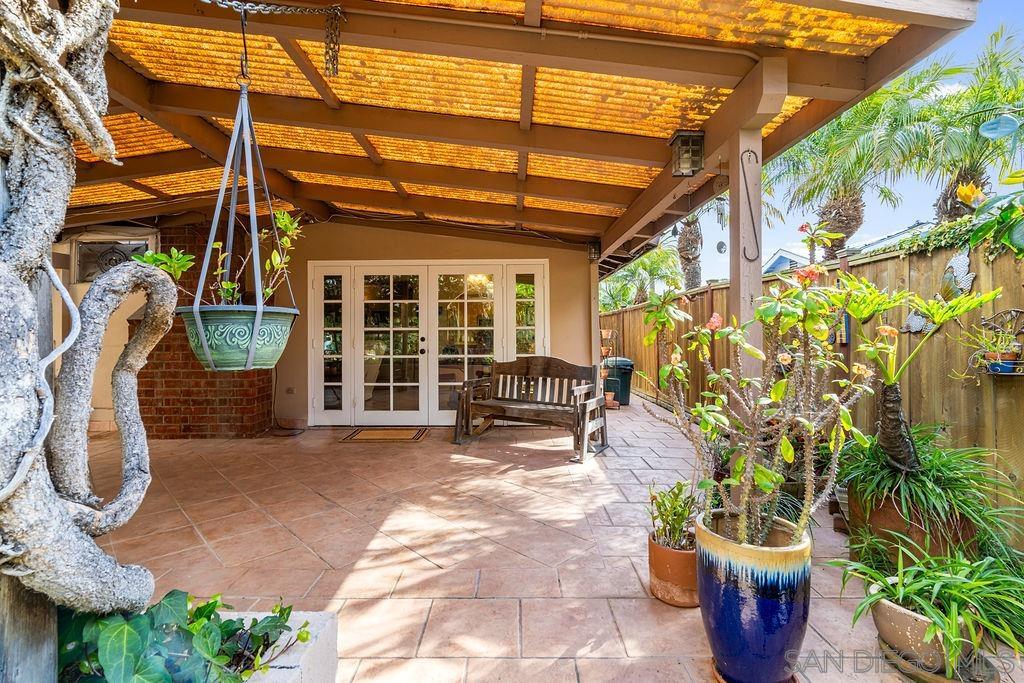 Detail Gallery Image 5 of 36 For 4210  Moraga Ave, San Diego,  CA 92117 - 4 Beds | 3 Baths