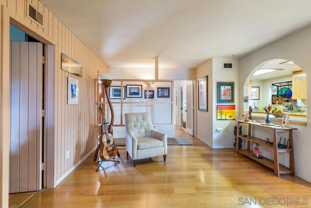 Detail Gallery Image 7 of 36 For 4210  Moraga Ave, San Diego,  CA 92117 - 4 Beds | 3 Baths