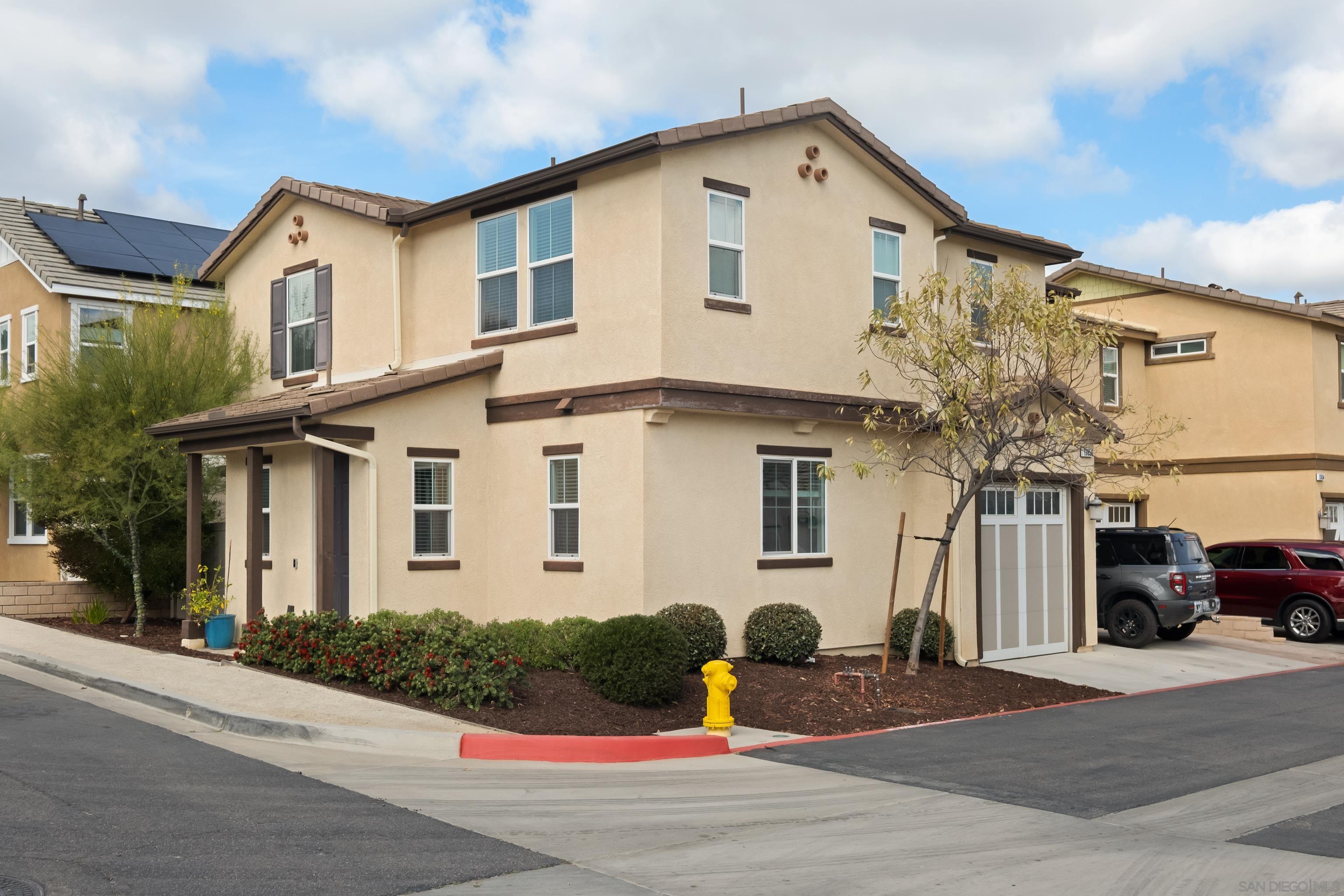 Detail Gallery Image 2 of 38 For 13650  Gray Hawk Way, Valley Center,  CA 92082 - 3 Beds | 2/1 Baths