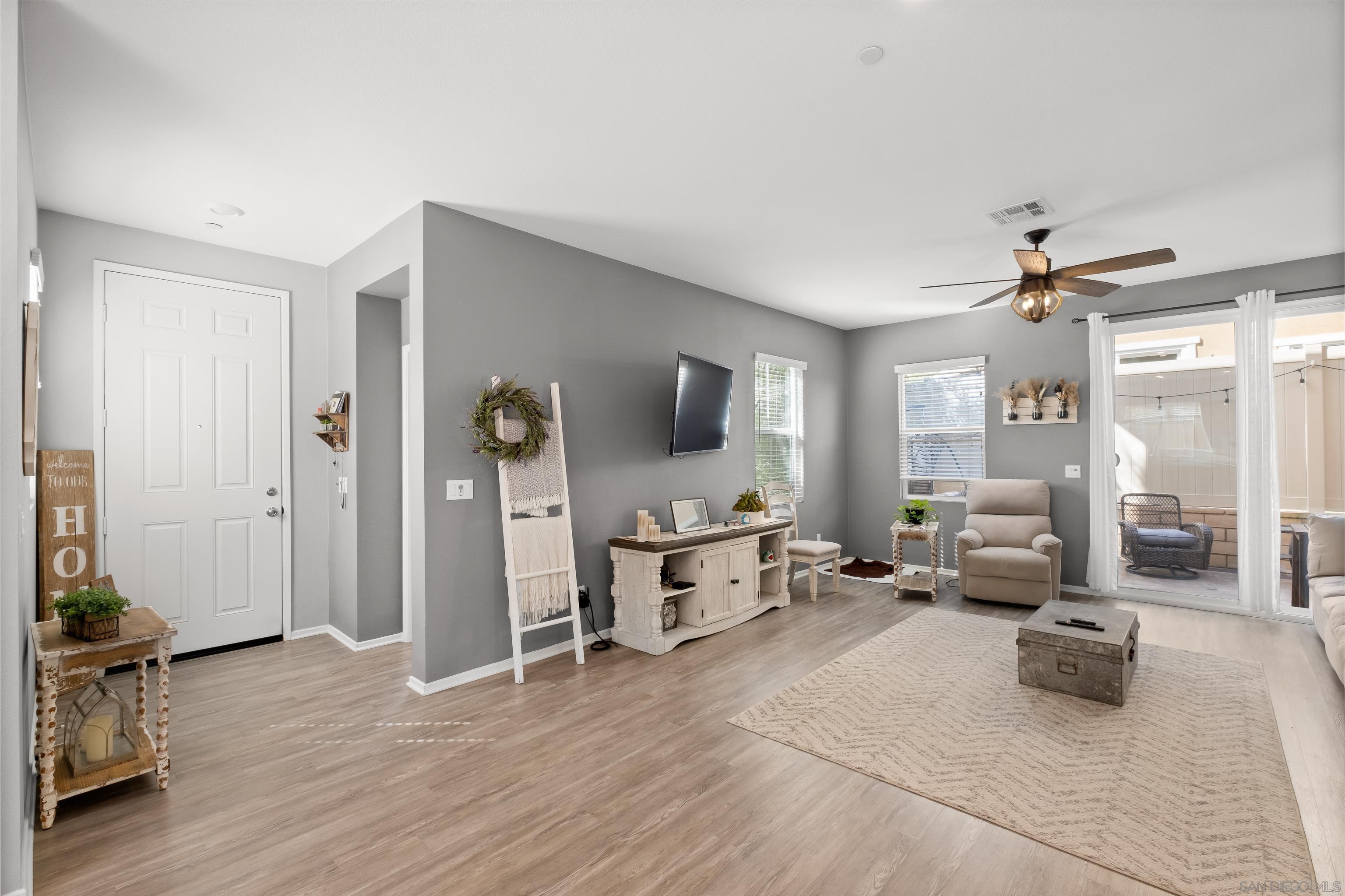 Detail Gallery Image 12 of 38 For 13650  Gray Hawk Way, Valley Center,  CA 92082 - 3 Beds | 2/1 Baths