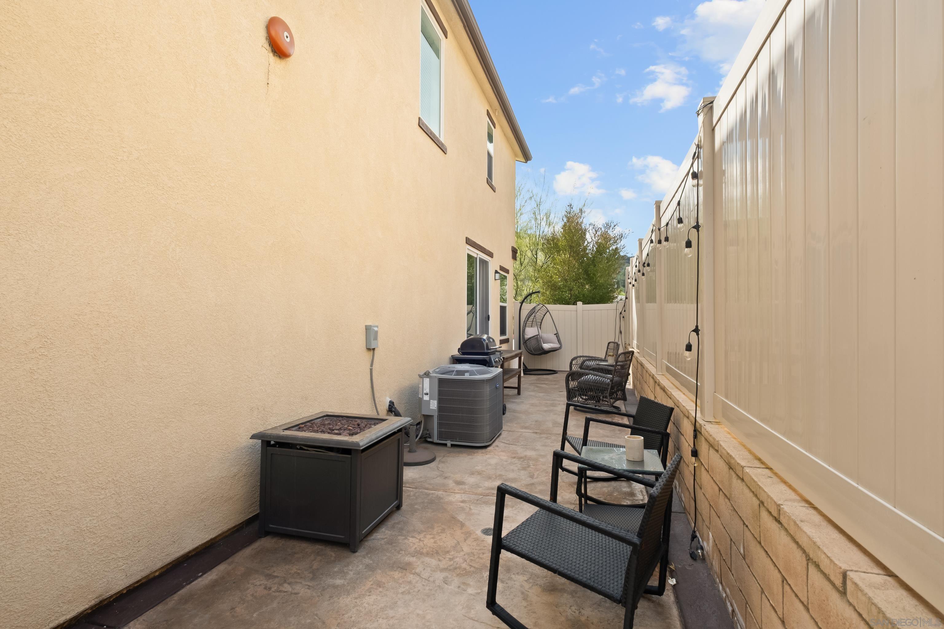 Detail Gallery Image 27 of 38 For 13650  Gray Hawk Way, Valley Center,  CA 92082 - 3 Beds | 2/1 Baths