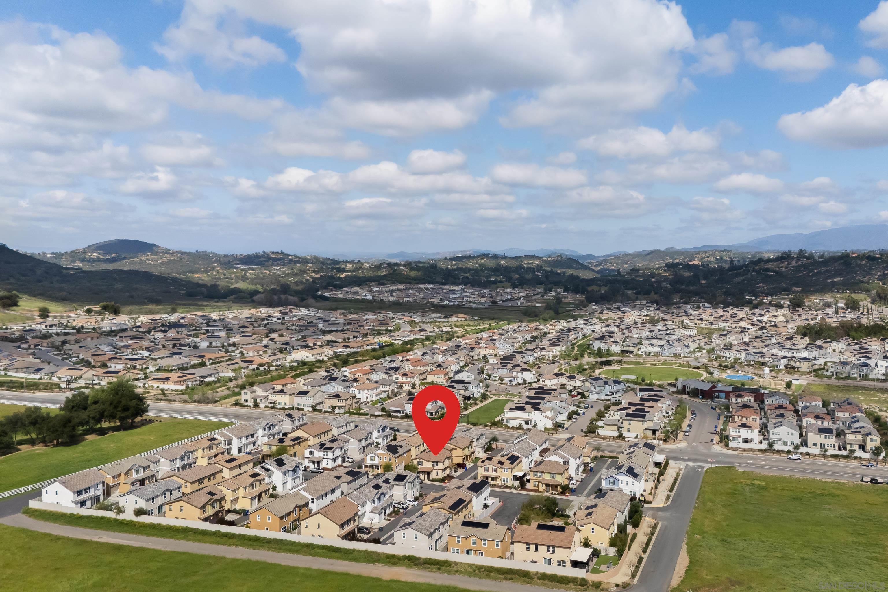 Detail Gallery Image 34 of 38 For 13650  Gray Hawk Way, Valley Center,  CA 92082 - 3 Beds | 2/1 Baths