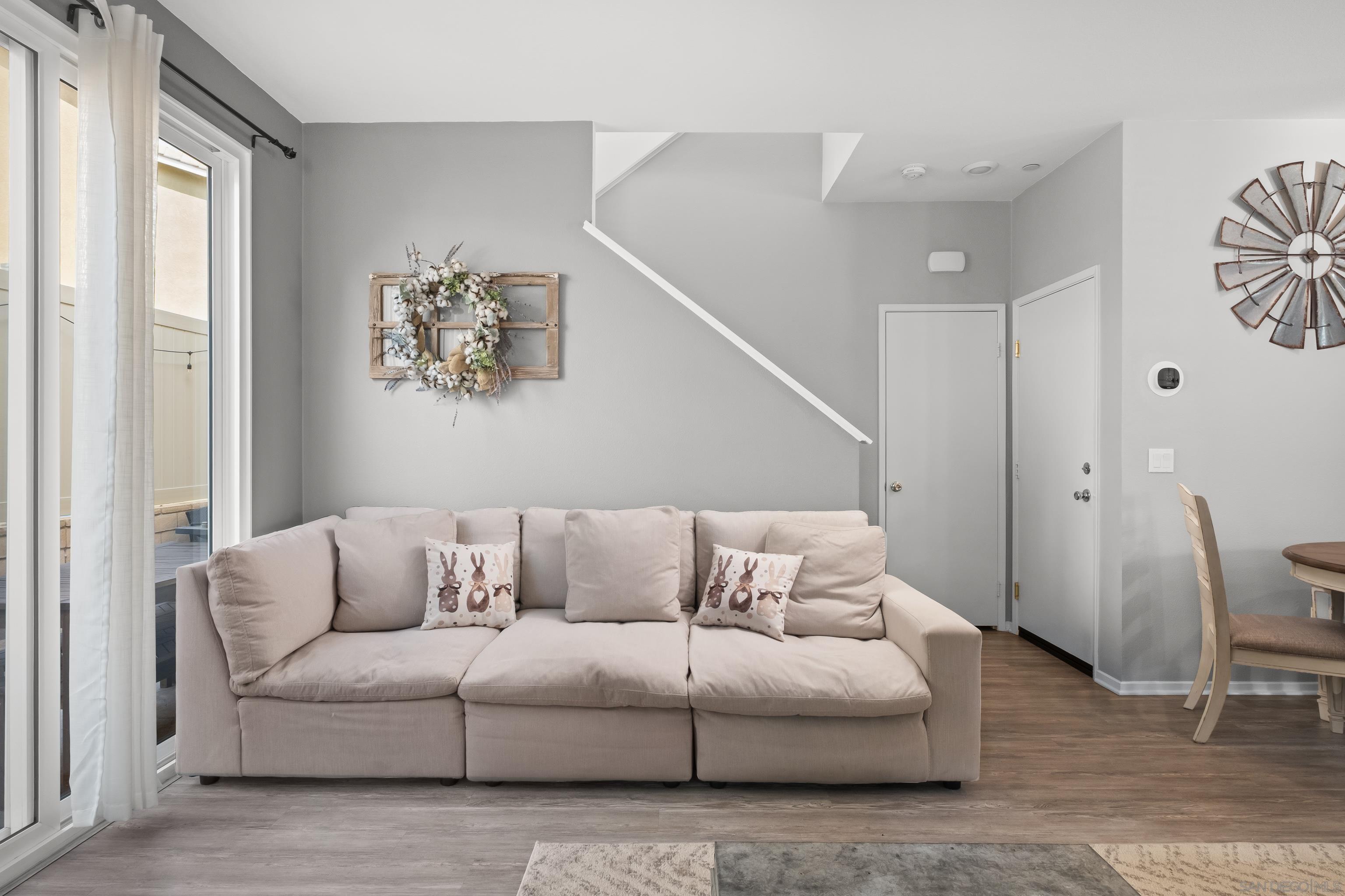 Detail Gallery Image 10 of 38 For 13650  Gray Hawk Way, Valley Center,  CA 92082 - 3 Beds | 2/1 Baths