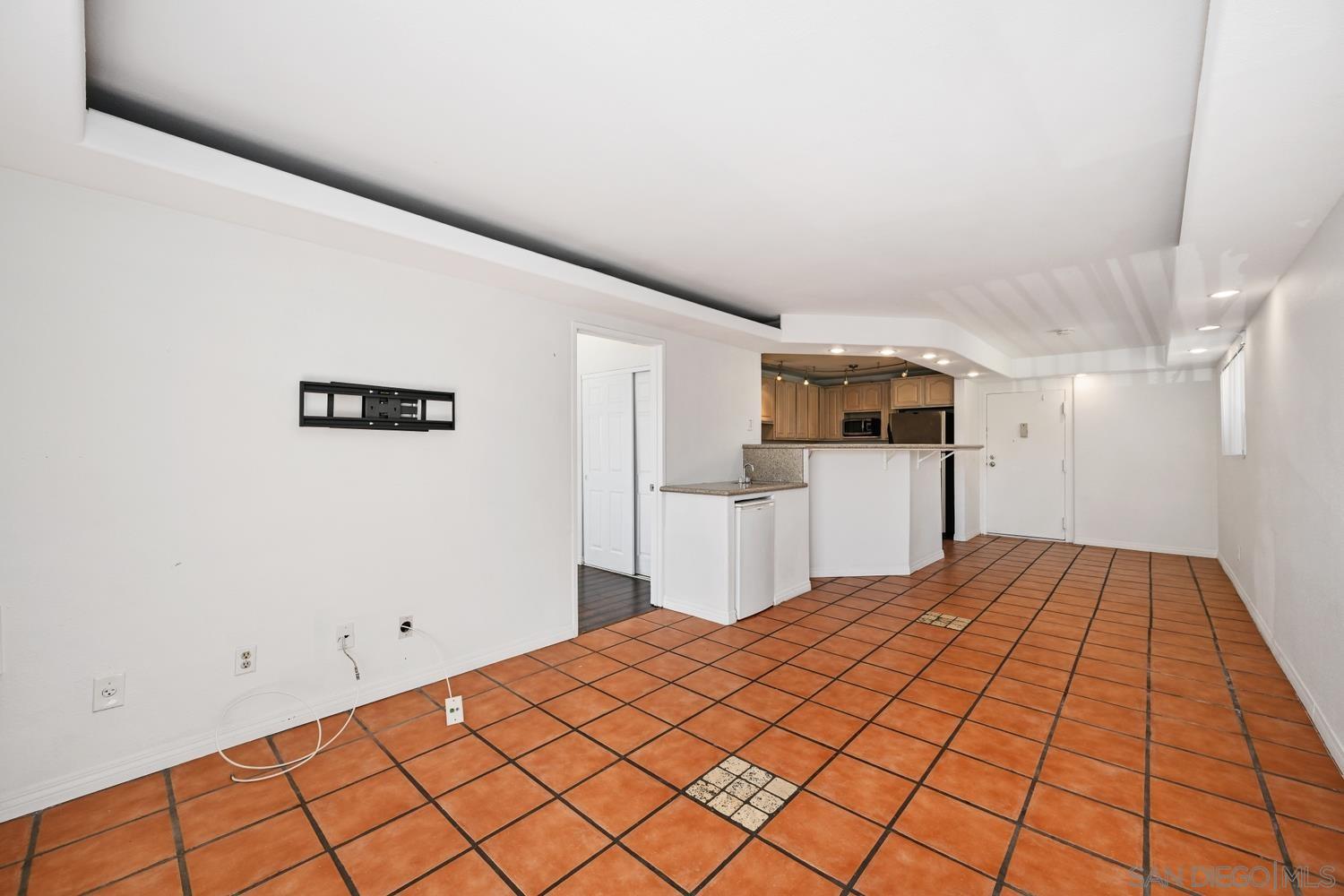 Detail Gallery Image 8 of 16 For 6255  Rancho Mission Rd  #101,  San Diego,  CA 92108 - 1 Beds | 1 Baths