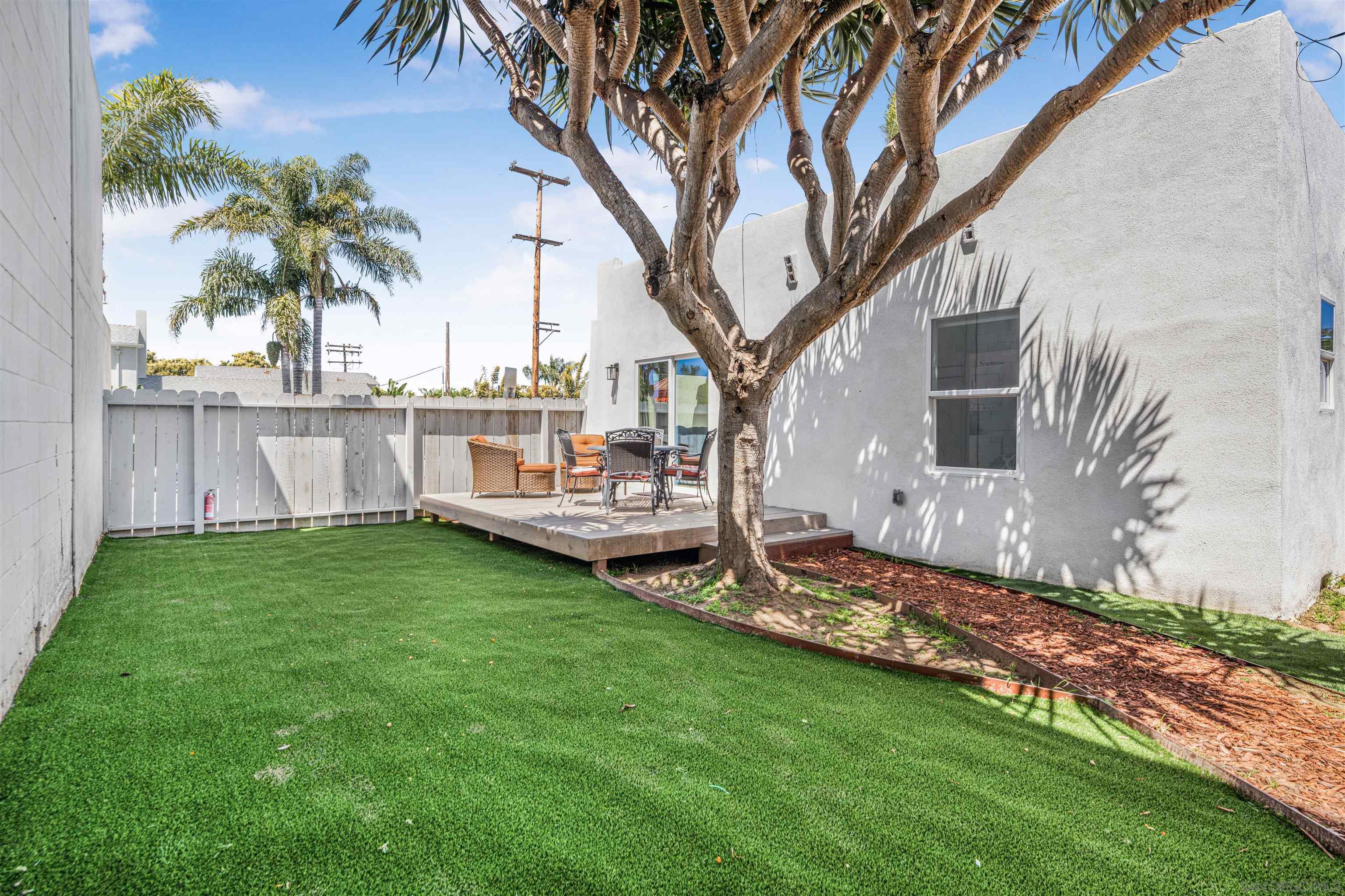 Detail Gallery Image 15 of 27 For 1817-19  Sunset Cliffs Blvd, San Diego,  CA 92107 - – Beds | – Baths