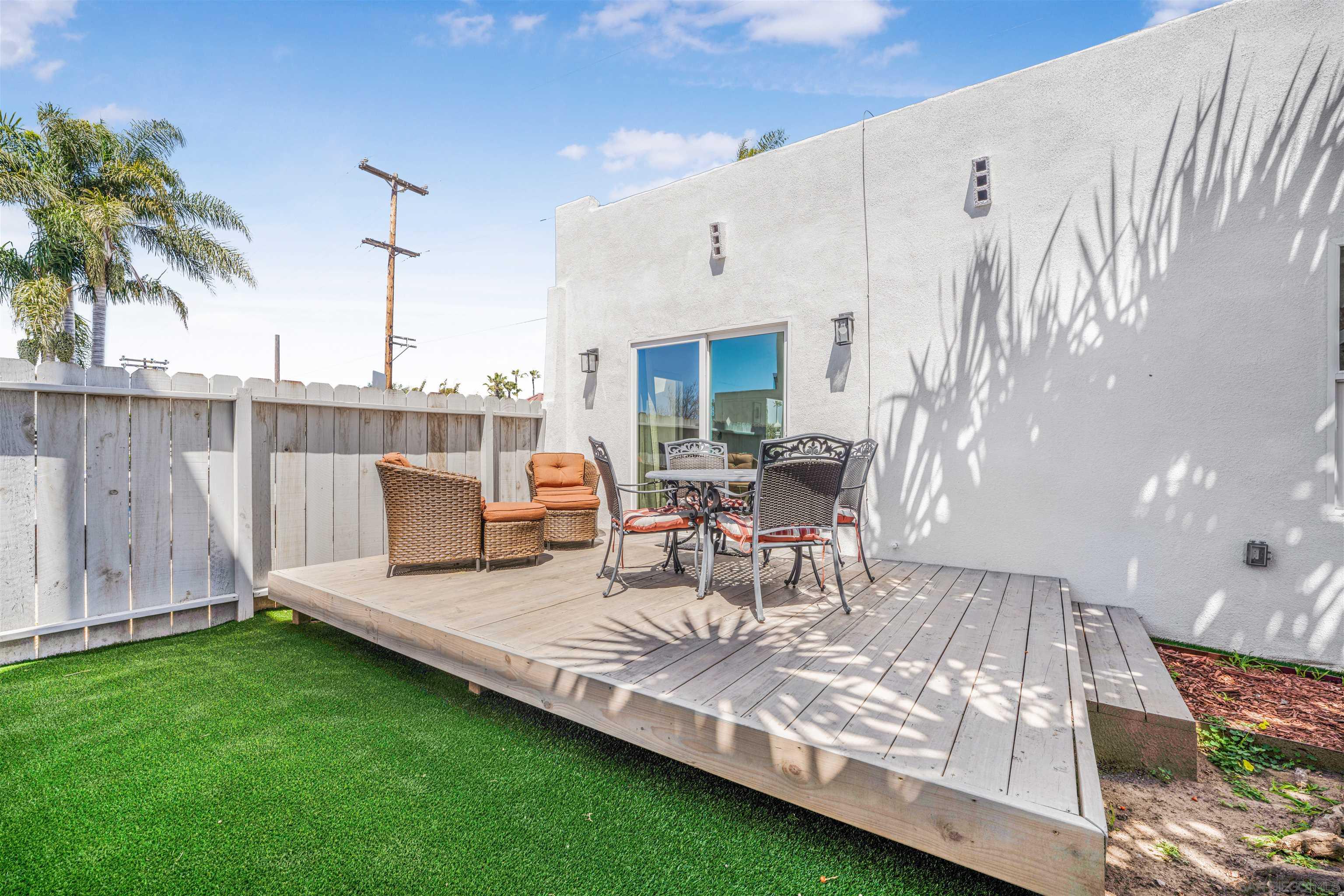 Detail Gallery Image 17 of 27 For 1817-19  Sunset Cliffs Blvd, San Diego,  CA 92107 - – Beds | – Baths