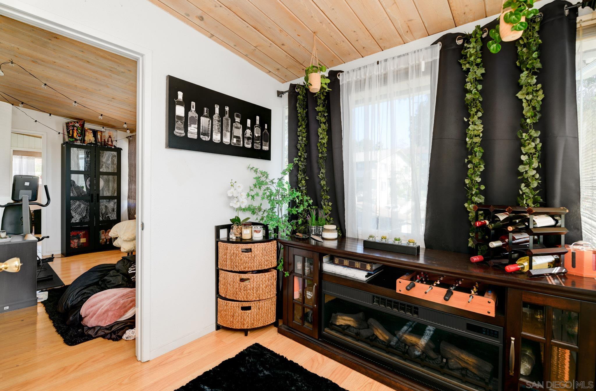 Detail Gallery Image 30 of 46 For 221-23  Ardys Pl, Vista,  CA 92084 - – Beds | – Baths