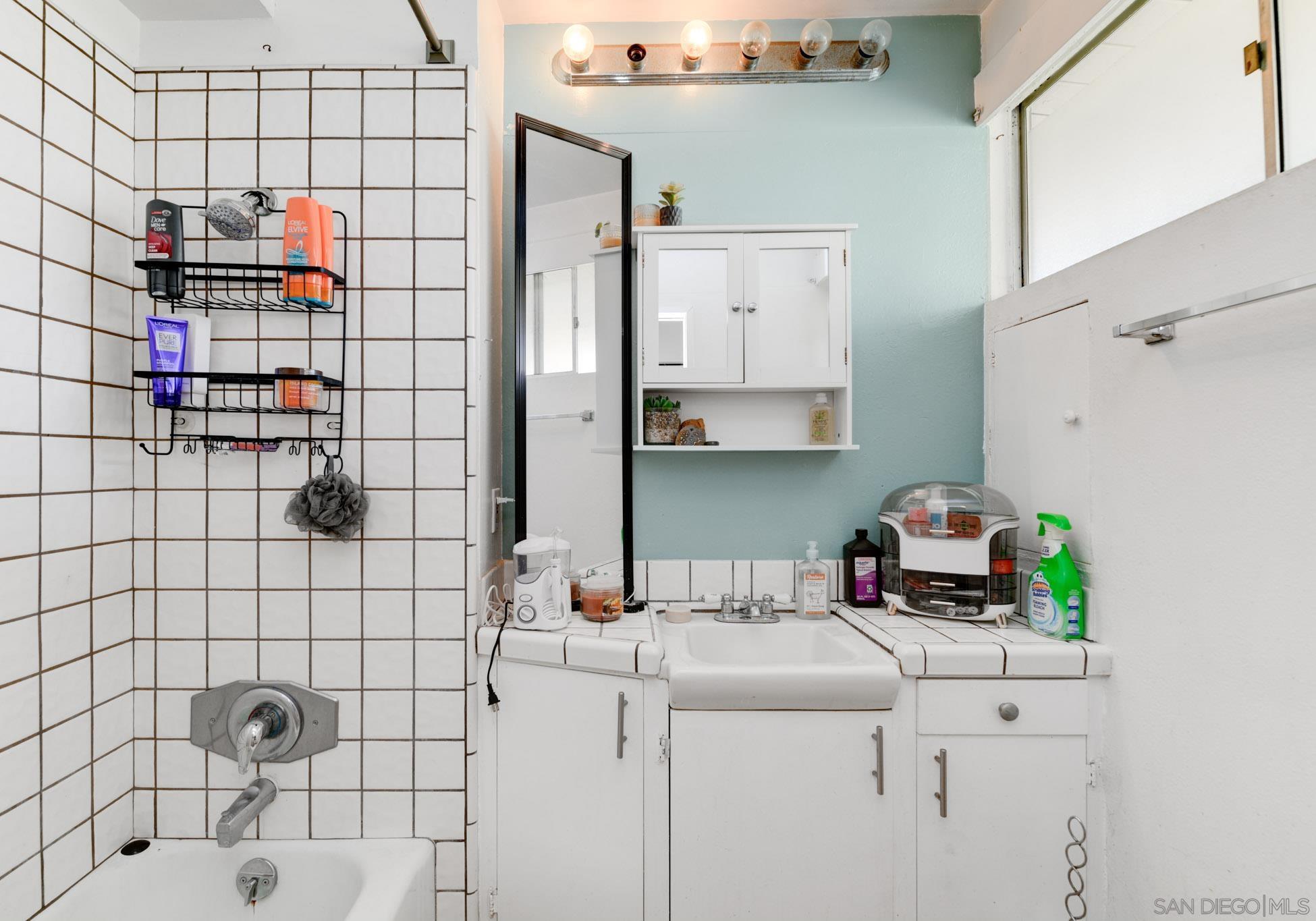 Detail Gallery Image 34 of 46 For 221-23  Ardys Pl, Vista,  CA 92084 - – Beds | – Baths