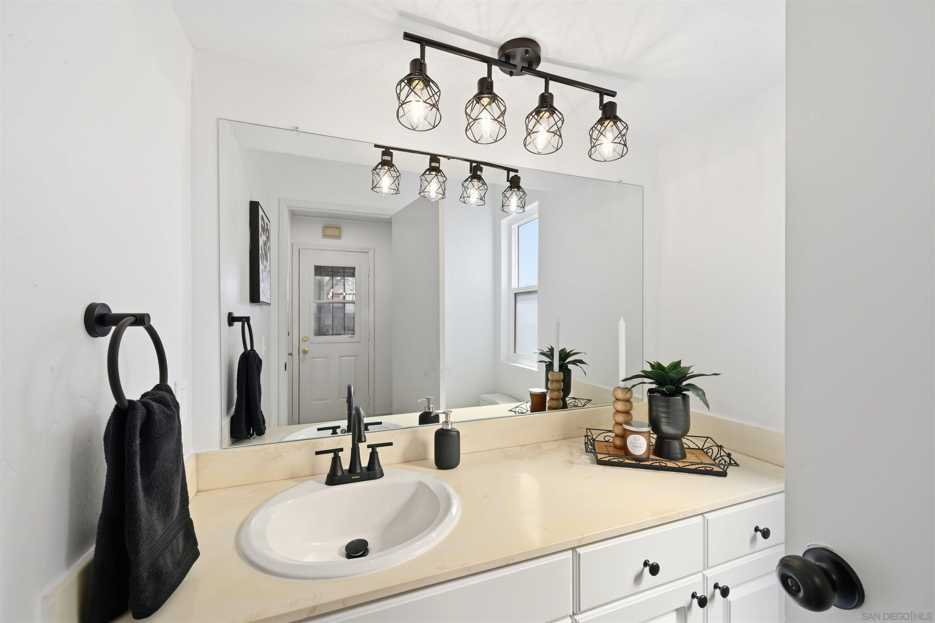 Detail Gallery Image 18 of 27 For 10219  Kerrigan St, Santee,  CA 92071 - 3 Beds | 2 Baths