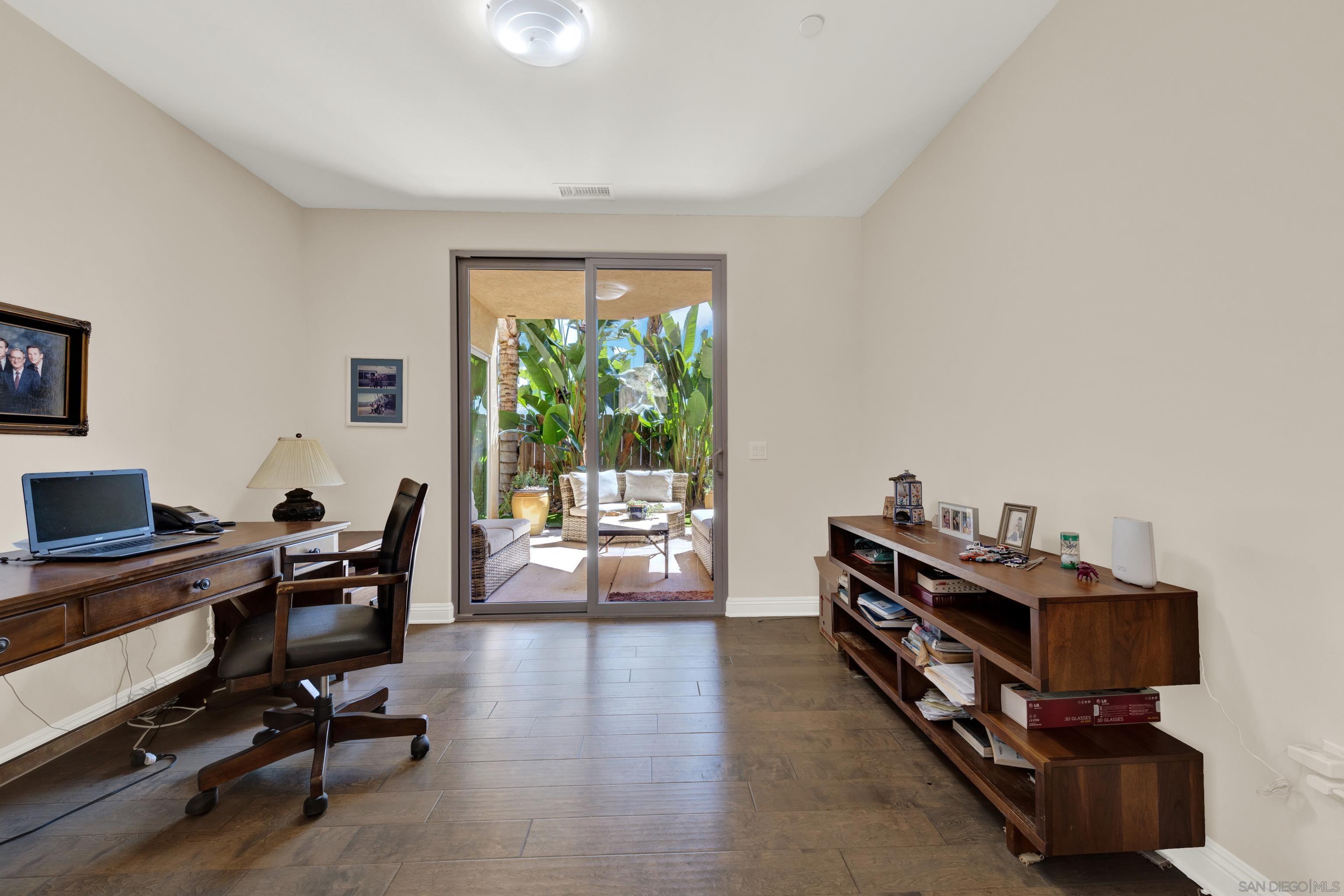 Detail Gallery Image 18 of 71 For 4390  Yuki Ln, Carlsbad,  CA 92008 - 5 Beds | 4/1 Baths