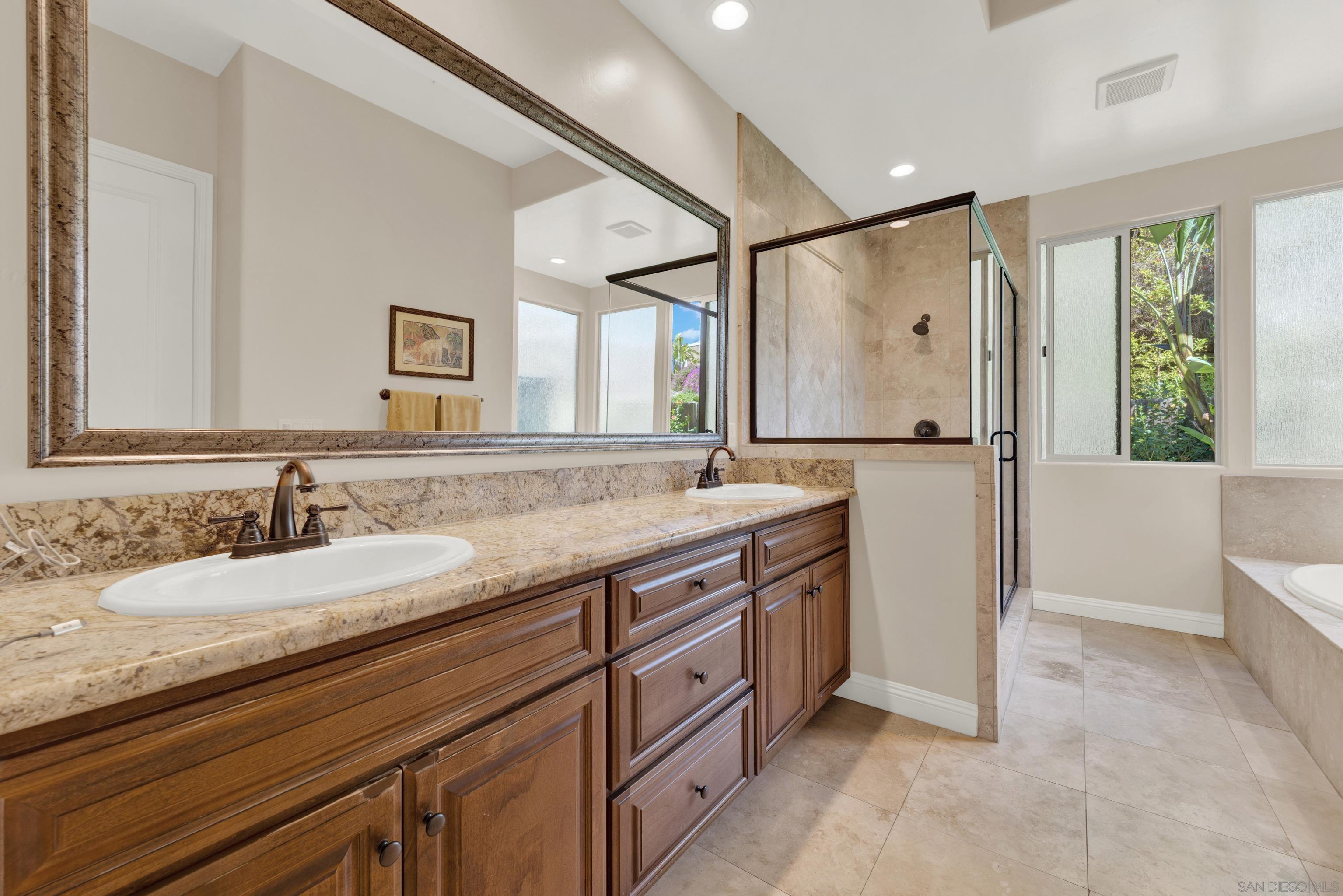 Detail Gallery Image 24 of 71 For 4390  Yuki Ln, Carlsbad,  CA 92008 - 5 Beds | 4/1 Baths