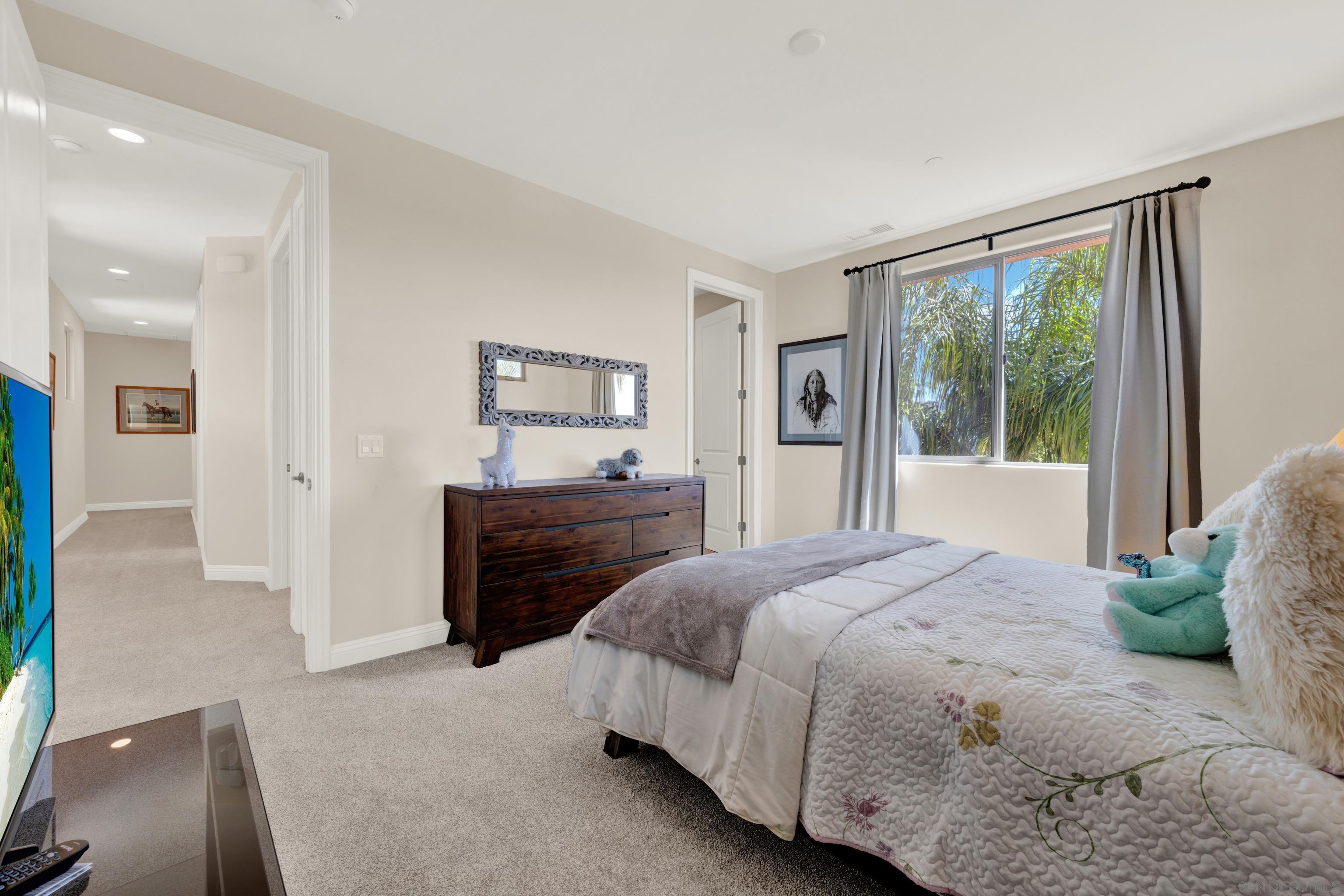 Detail Gallery Image 30 of 71 For 4390  Yuki Ln, Carlsbad,  CA 92008 - 5 Beds | 4/1 Baths