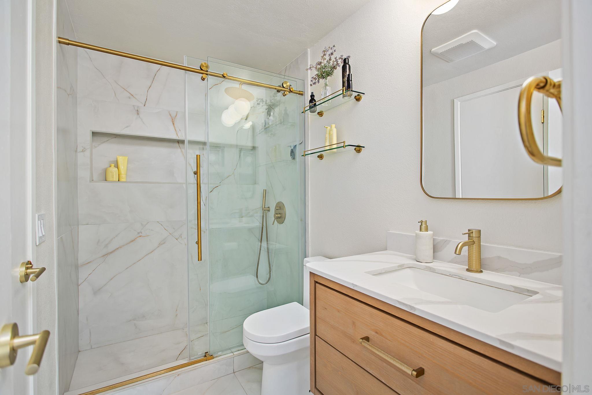 Detail Gallery Image 12 of 22 For 7813  Starling Dr, San Diego,  CA 92123 - 2 Beds | 1 Baths