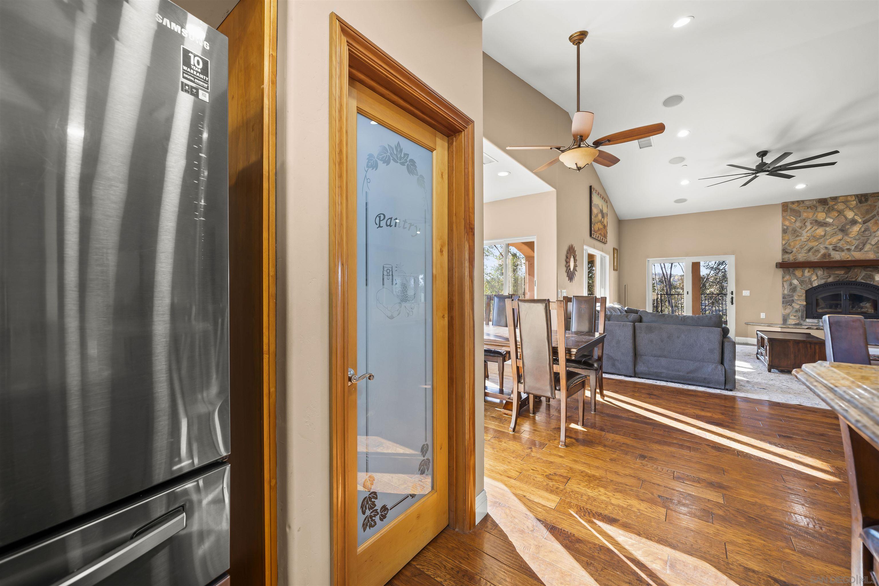 Detail Gallery Image 18 of 72 For 16951  Old Coach Rd, Poway,  CA 92064 - 5 Beds | 4/2 Baths