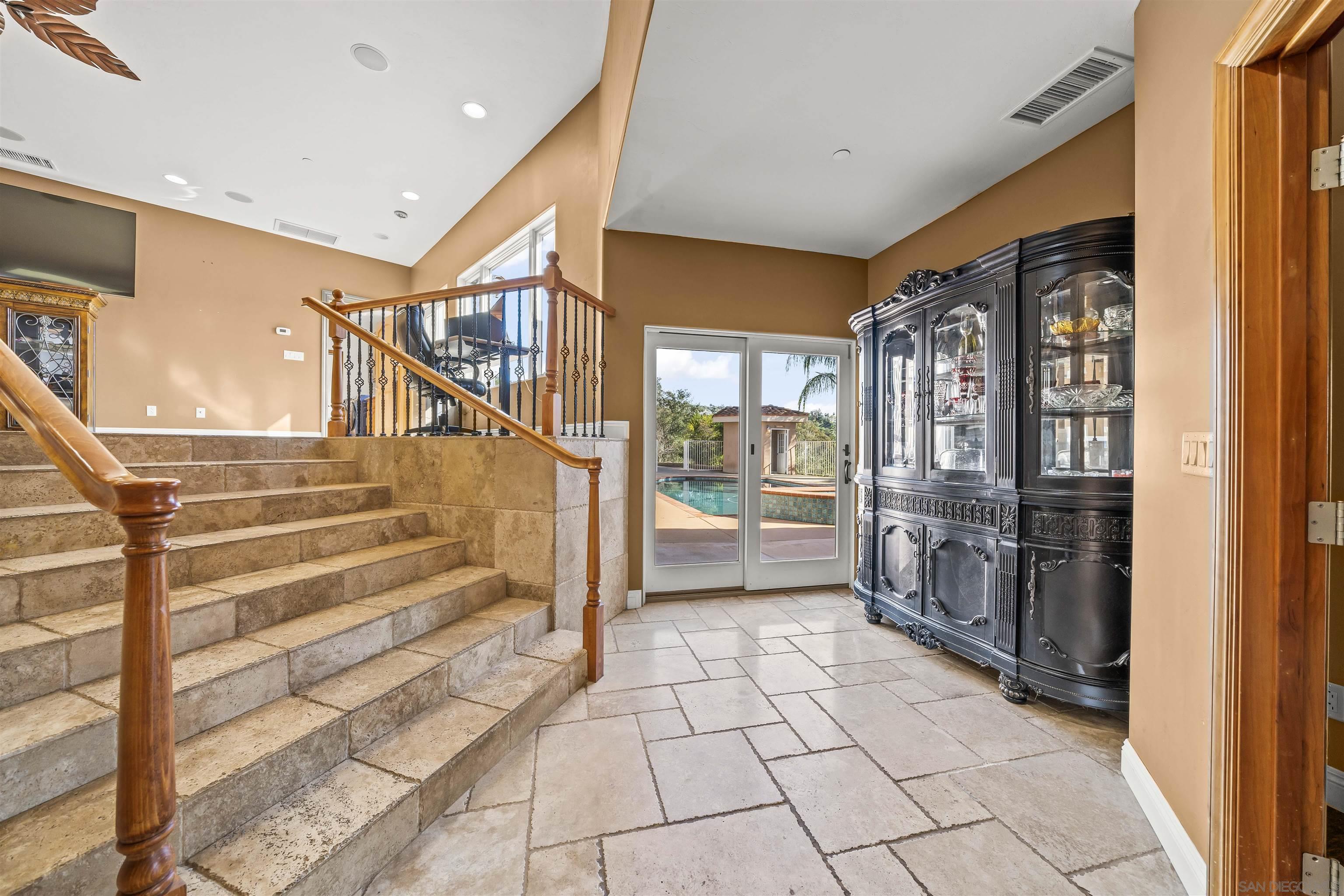 Detail Gallery Image 26 of 72 For 16951  Old Coach Rd, Poway,  CA 92064 - 5 Beds | 4/2 Baths