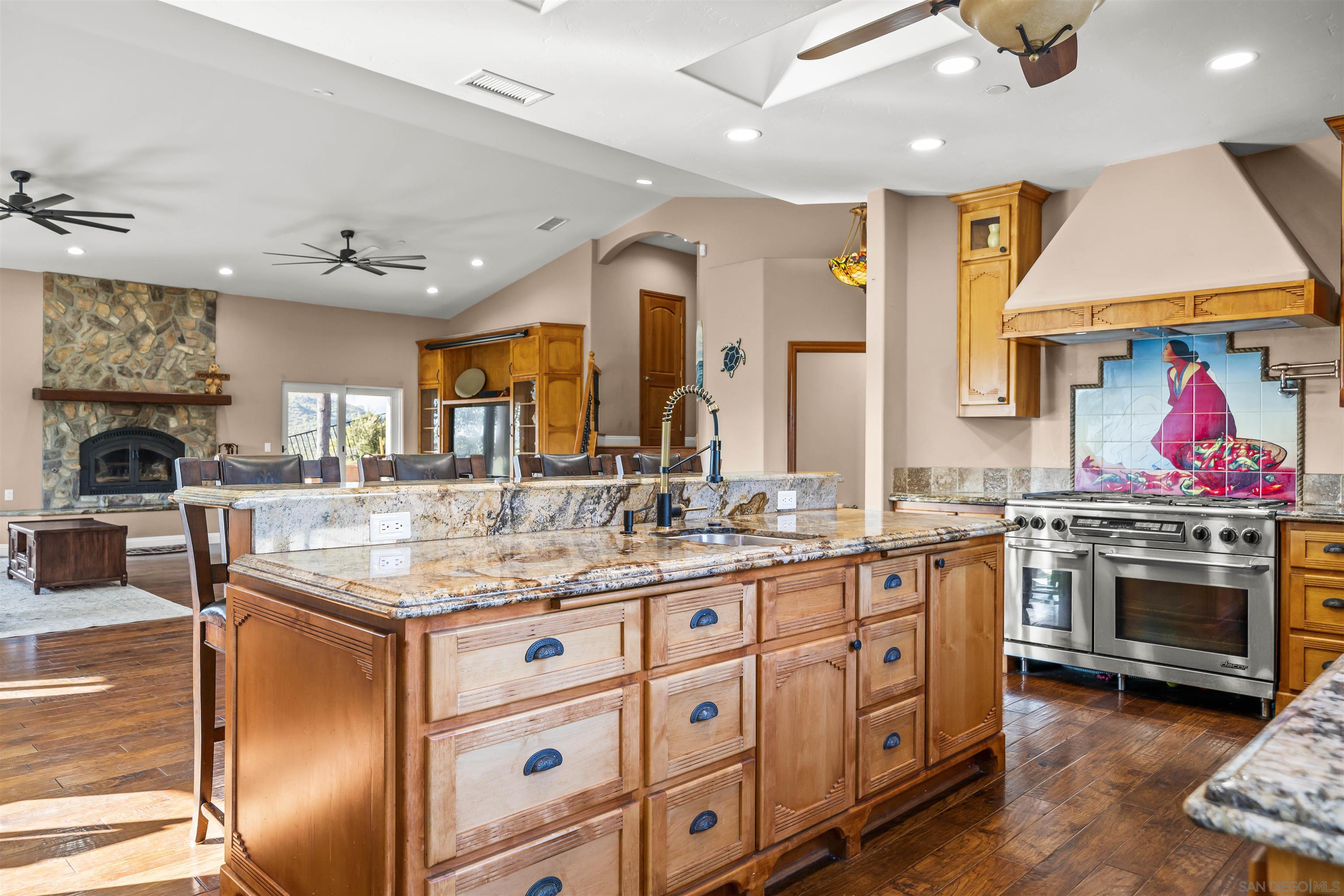 Detail Gallery Image 8 of 72 For 16951  Old Coach Rd, Poway,  CA 92064 - 5 Beds | 4/2 Baths