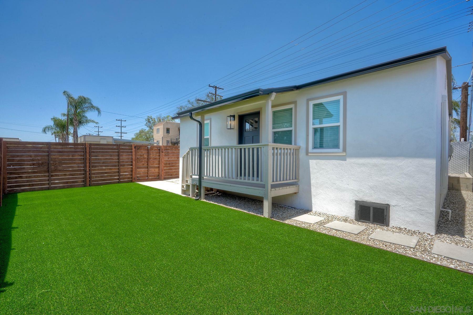 Detail Gallery Image 10 of 47 For 1045  Main, Ramona,  CA 92065 - – Beds | – Baths