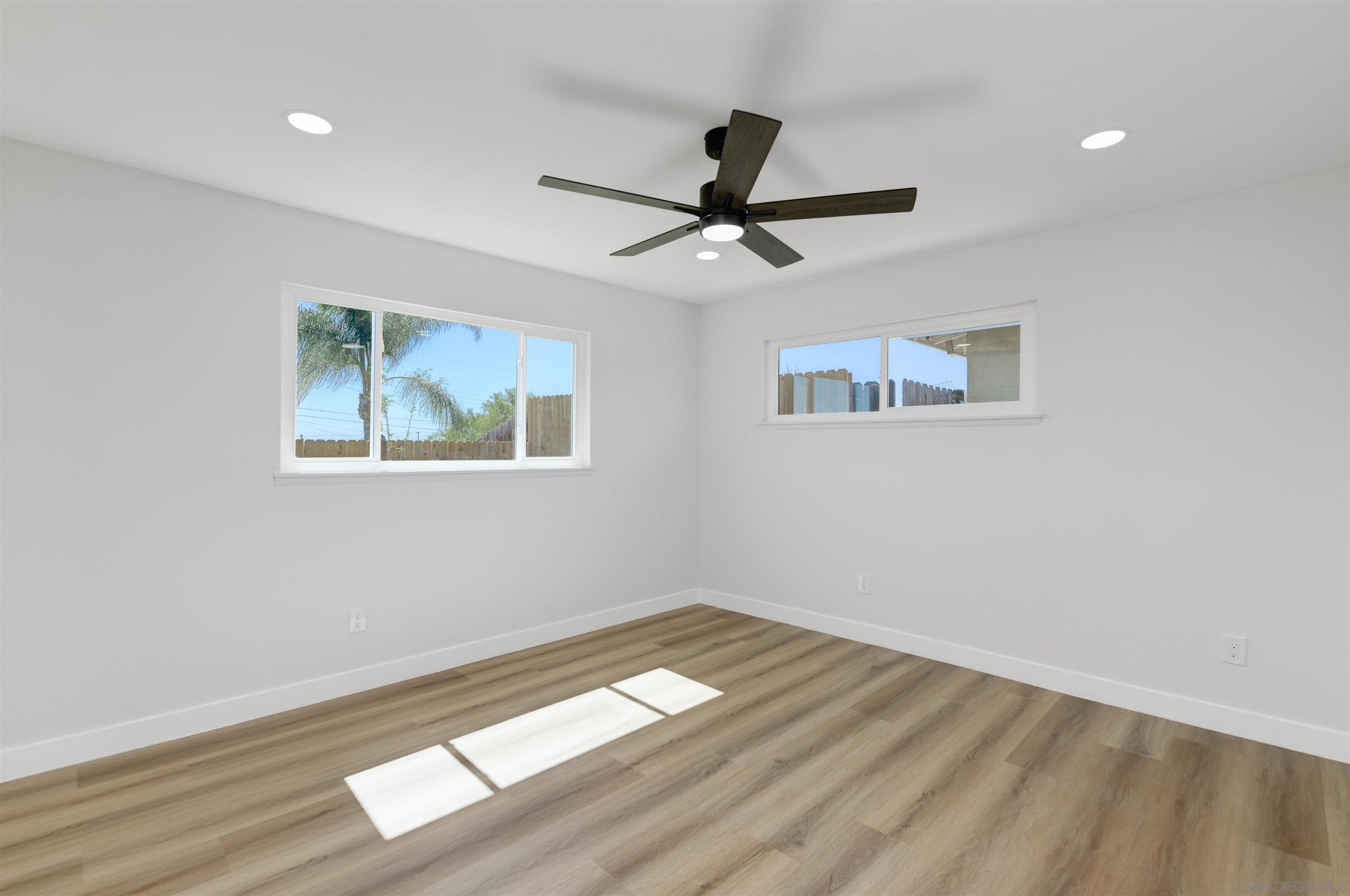 Detail Gallery Image 13 of 37 For 8375  Lake Ben Ave, San Diego,  CA 92119 - 4 Beds | 2 Baths