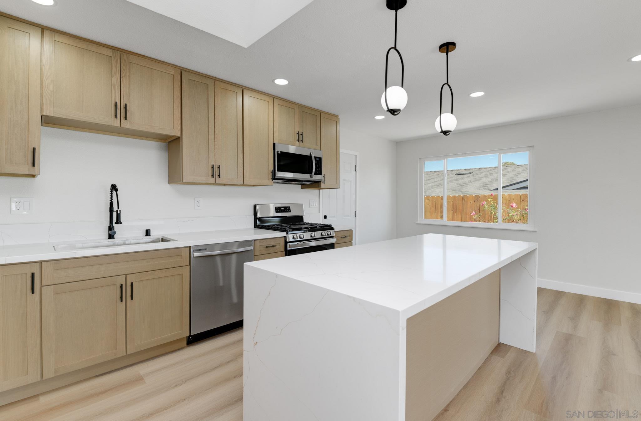 Detail Gallery Image 25 of 37 For 8375  Lake Ben Ave, San Diego,  CA 92119 - 4 Beds | 2 Baths