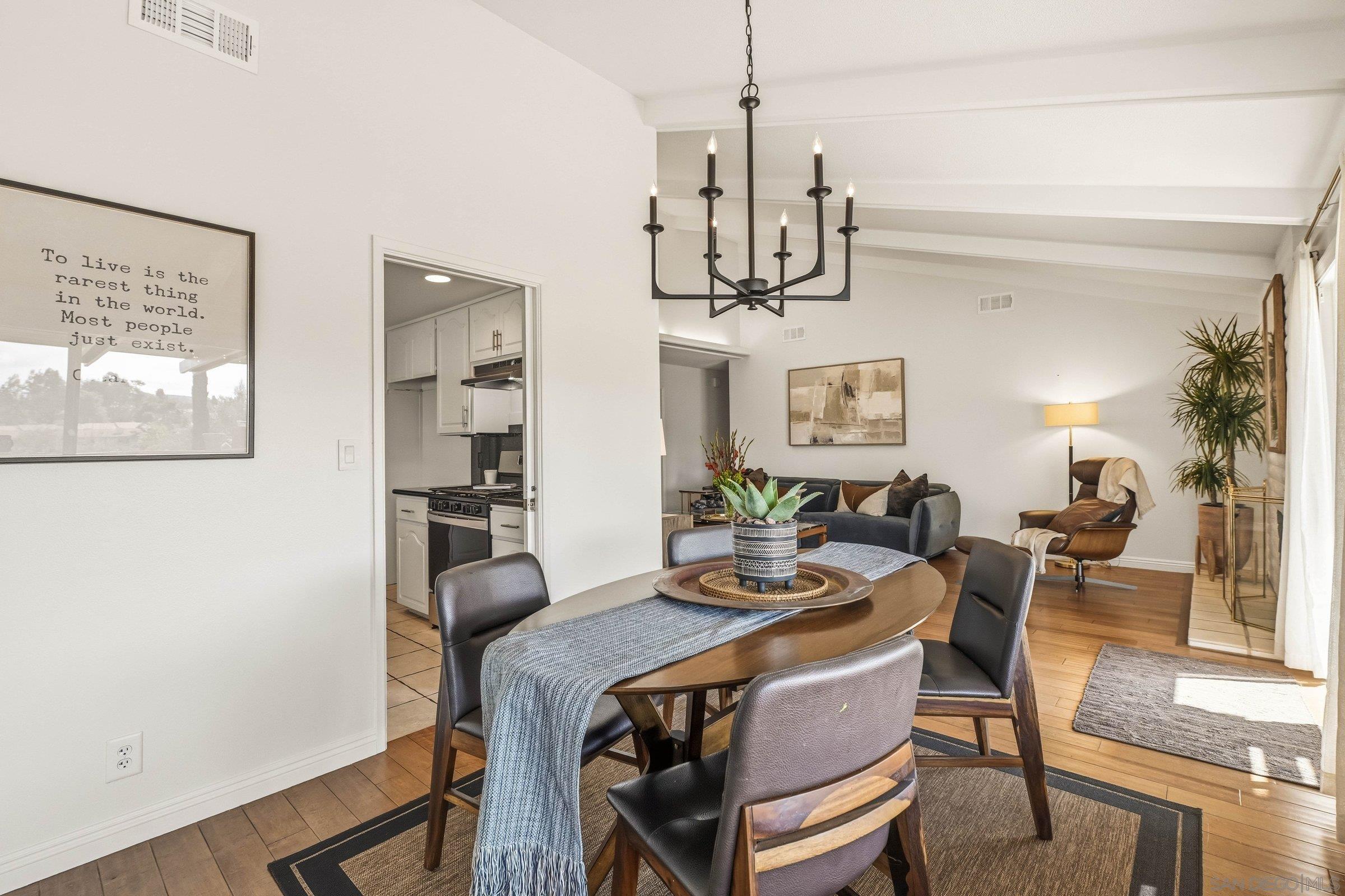 Detail Gallery Image 13 of 40 For 17174  Prado Pl, San Diego,  CA 92128 - 3 Beds | 2 Baths