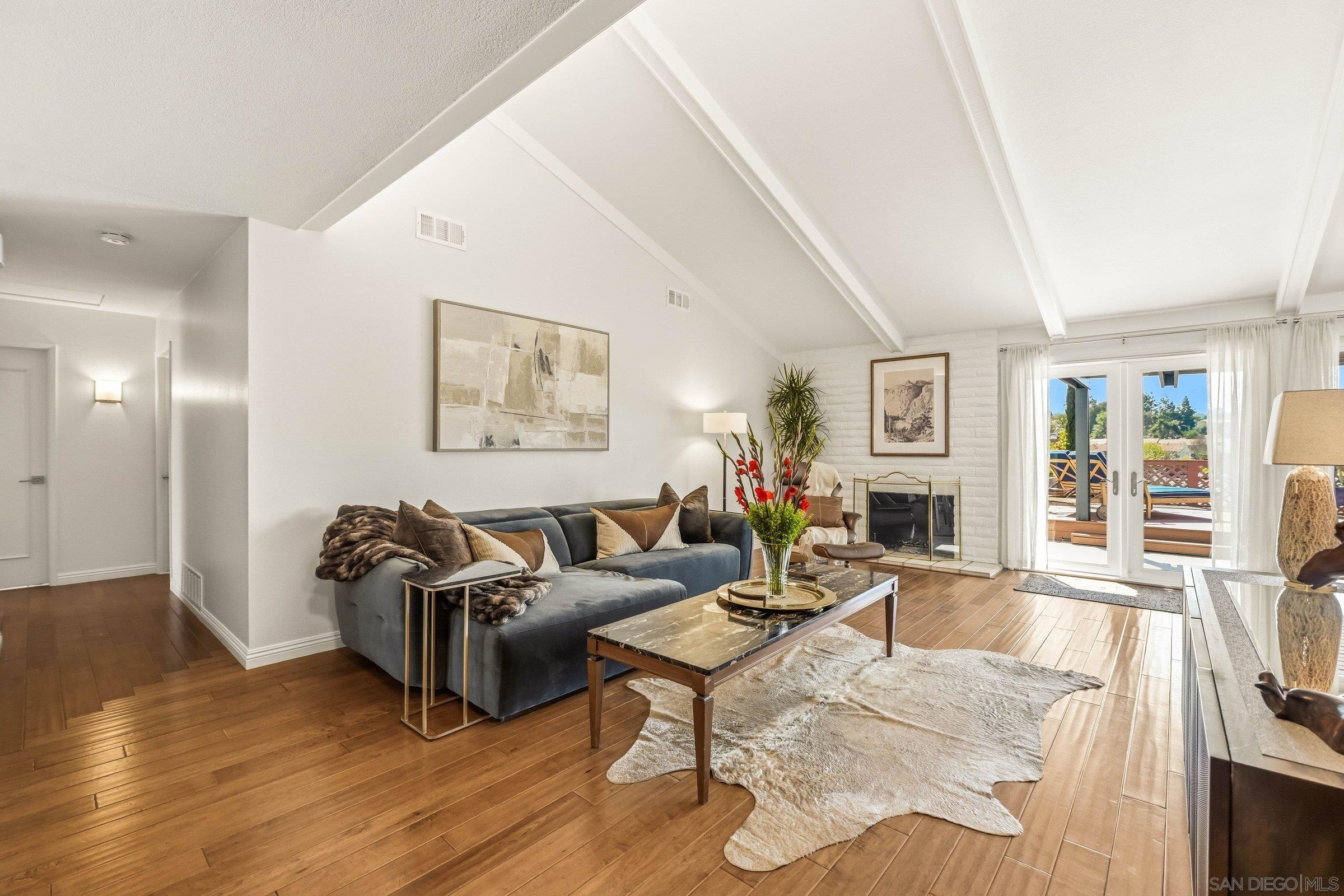 Detail Gallery Image 6 of 40 For 17174  Prado Pl, San Diego,  CA 92128 - 3 Beds | 2 Baths