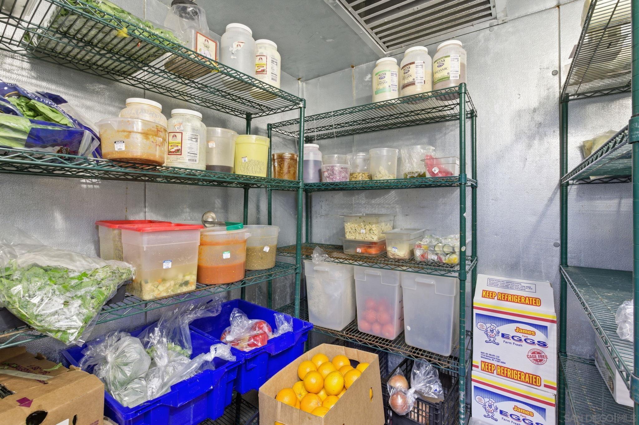 Detail Gallery Image 13 of 28 For Southport Unit J, National City,  CA 91950 - – Beds | – Baths