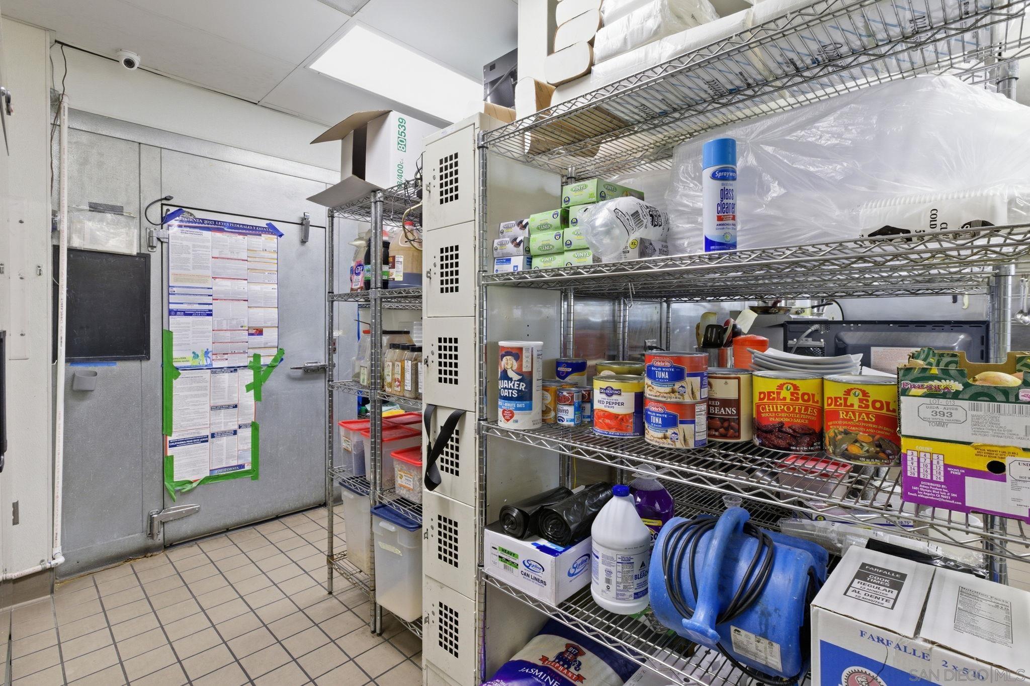 Detail Gallery Image 16 of 28 For Southport Unit J, National City,  CA 91950 - – Beds | – Baths