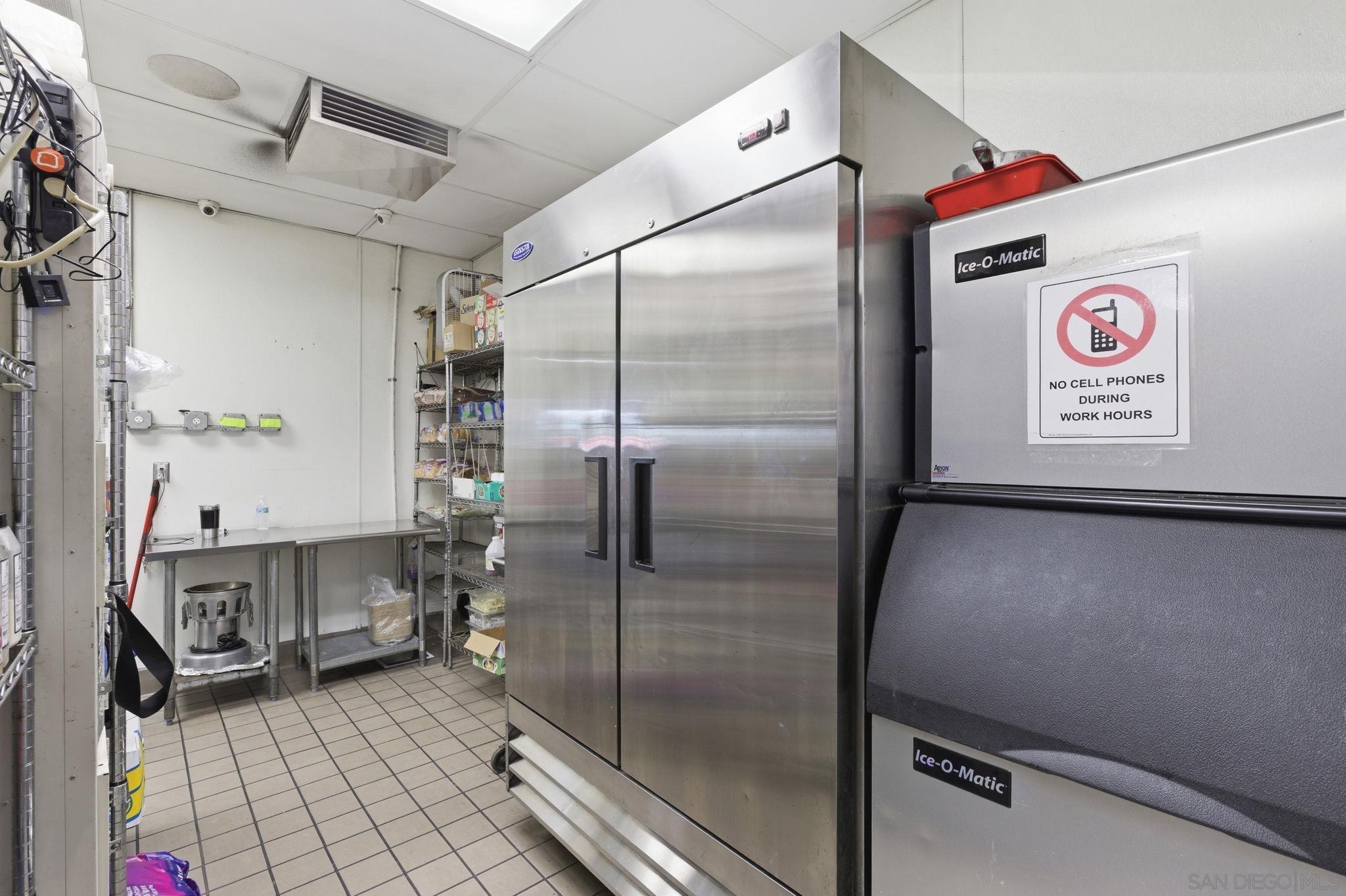 Detail Gallery Image 17 of 28 For Southport Unit J, National City,  CA 91950 - – Beds | – Baths