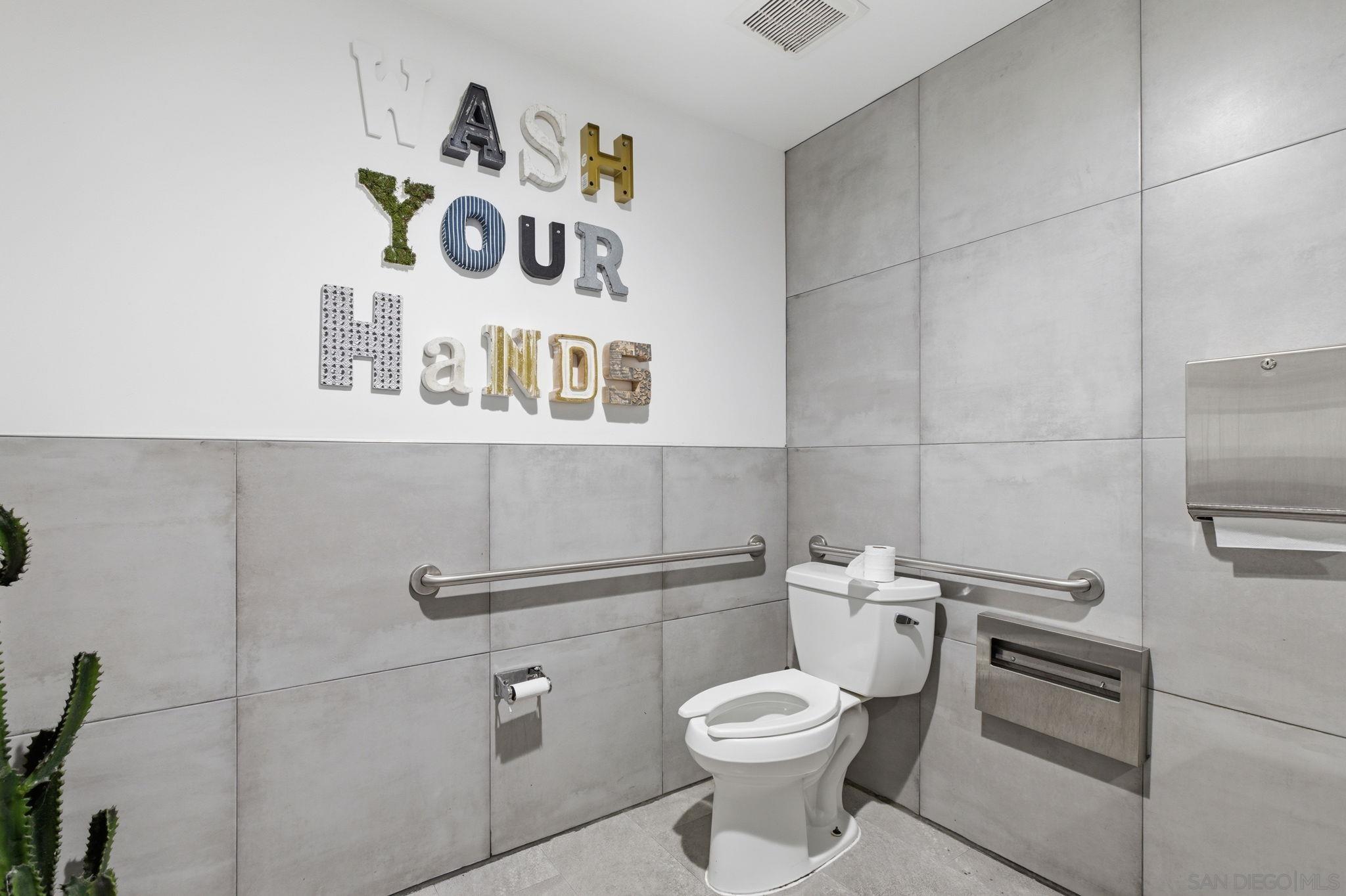 Detail Gallery Image 27 of 28 For Southport Unit J, National City,  CA 91950 - – Beds | – Baths