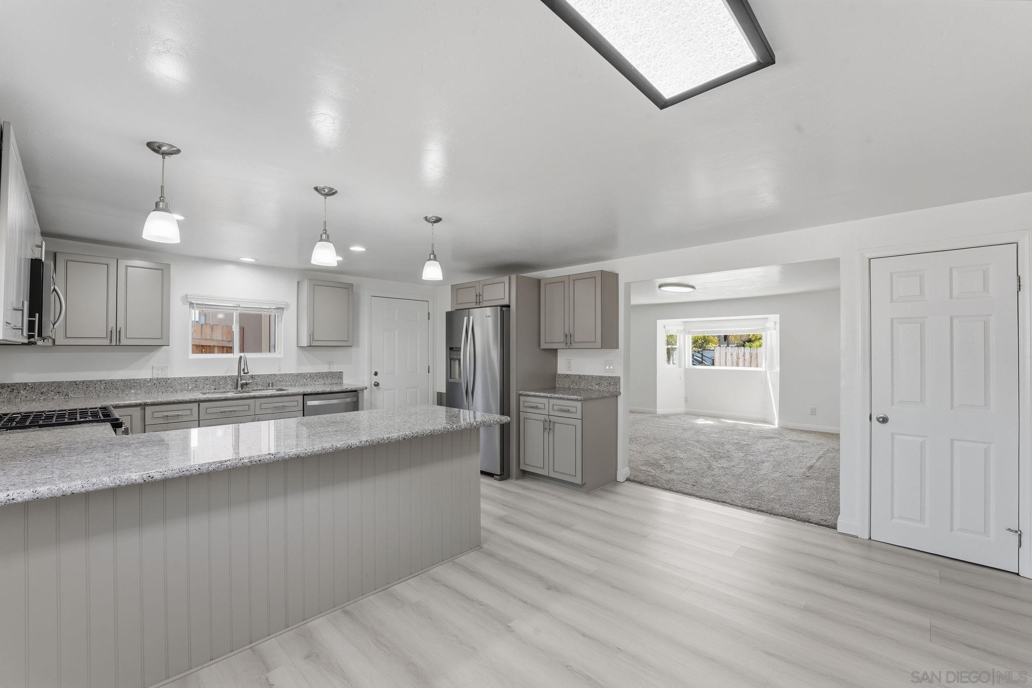 Detail Gallery Image 7 of 30 For 9676  Cypress Vale Dr, Lakeside,  CA 92040 - 4 Beds | 2 Baths