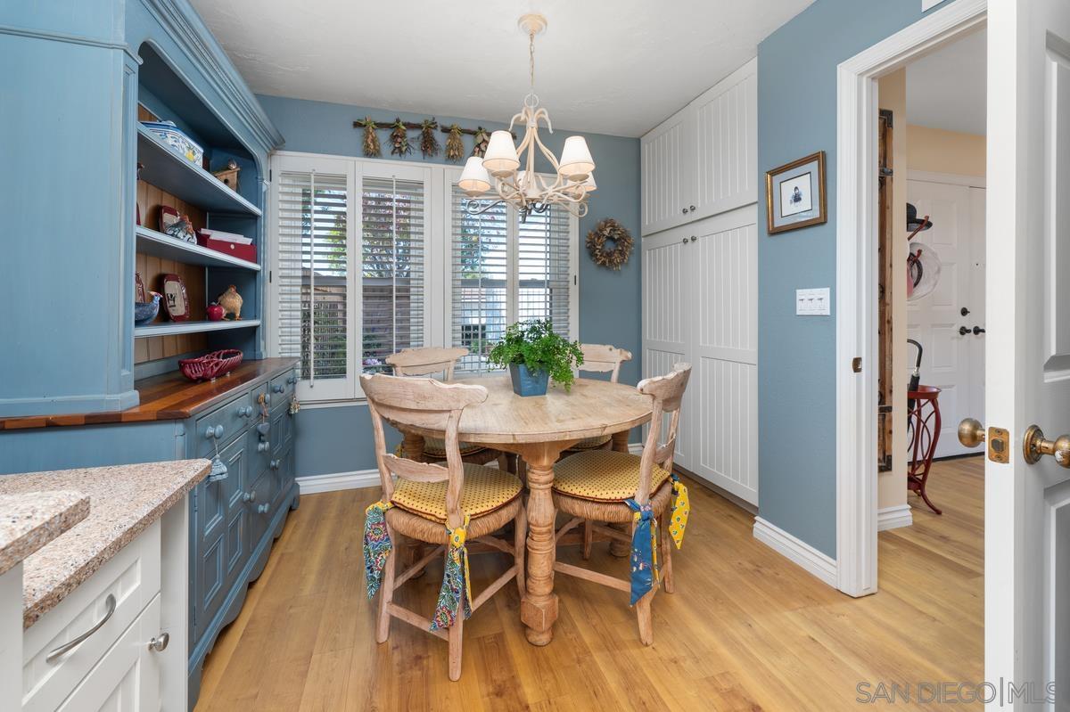 Detail Gallery Image 11 of 37 For 1665  Caminito Aliviado, La Jolla,  CA 92037 - 2 Beds | 2 Baths