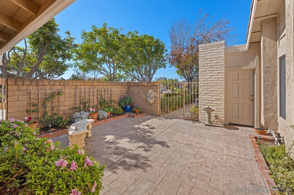 Detail Gallery Image 22 of 37 For 1665  Caminito Aliviado, La Jolla,  CA 92037 - 2 Beds | 2 Baths