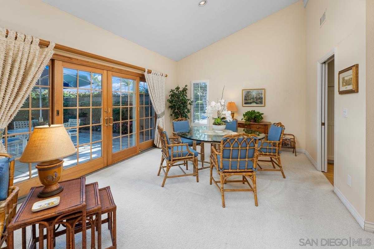 Detail Gallery Image 7 of 37 For 1665  Caminito Aliviado, La Jolla,  CA 92037 - 2 Beds | 2 Baths