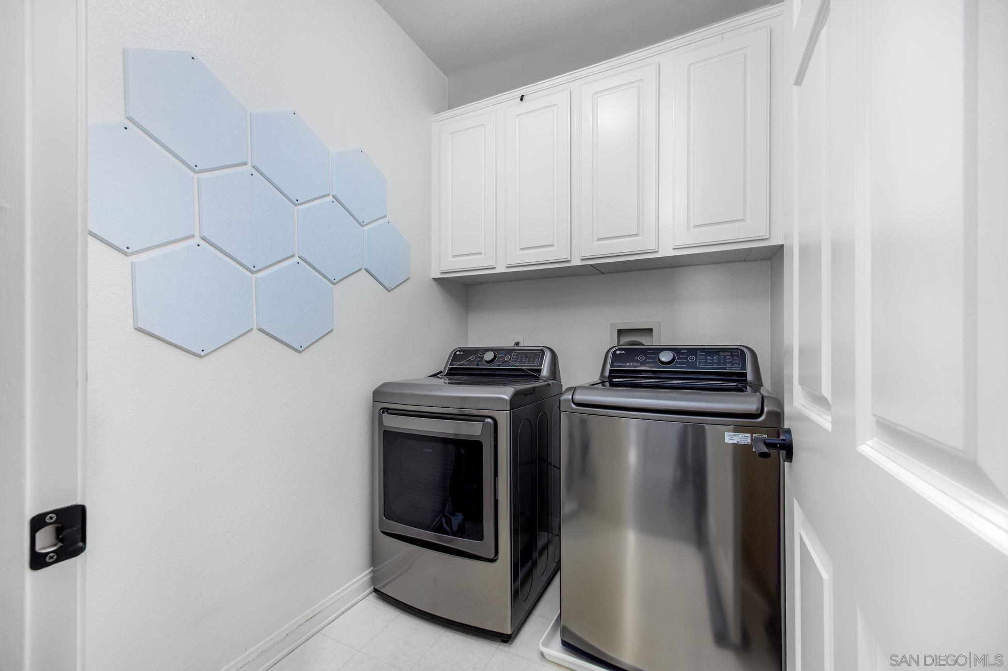 Detail Gallery Image 20 of 25 For 7413  Cortile Bellaza, San Diego,  CA 92129 - 4 Beds | 3/1 Baths