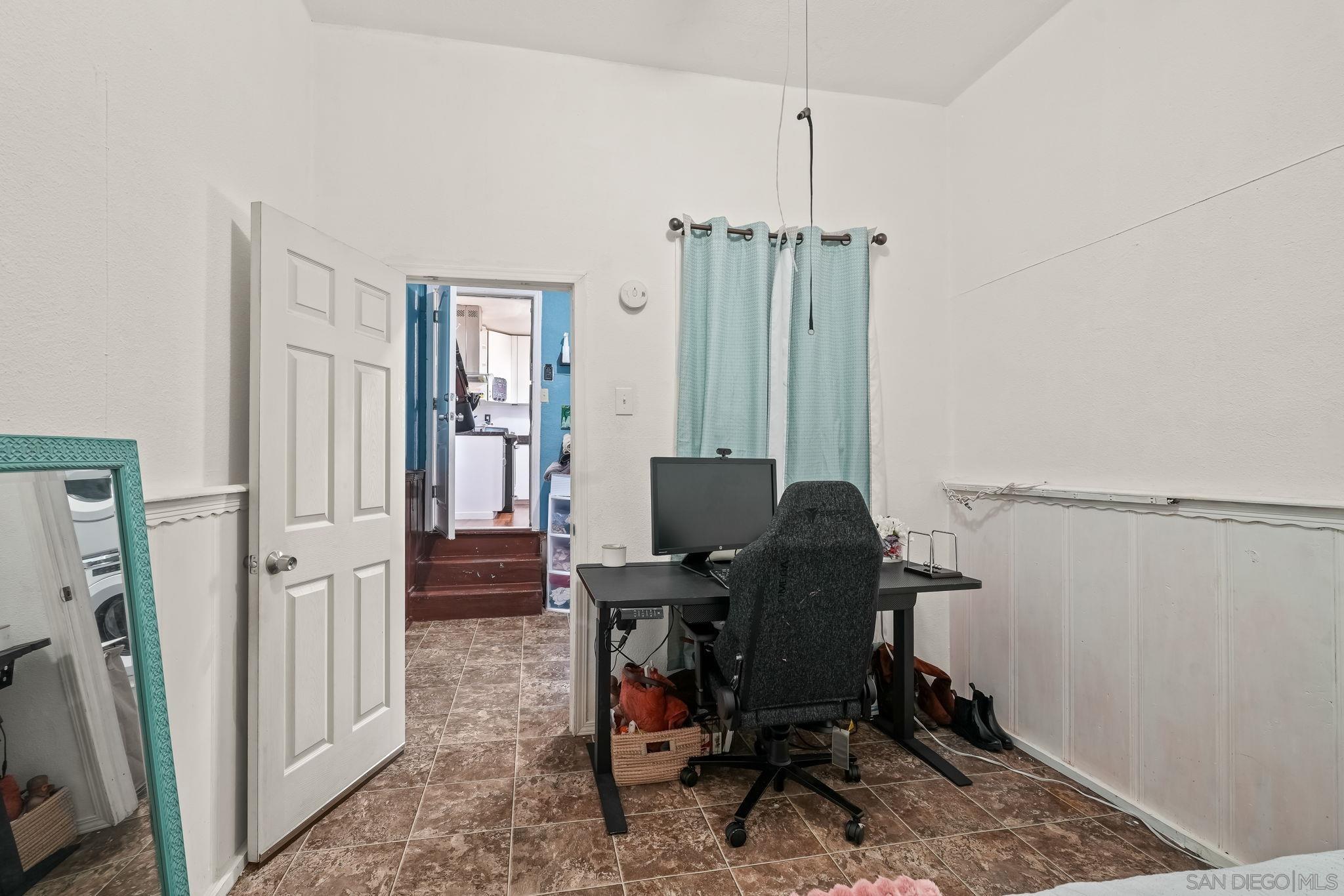 Detail Gallery Image 26 of 33 For 1309  105th Ave, Oakland,  CA 94603 - 3 Beds | 1 Baths