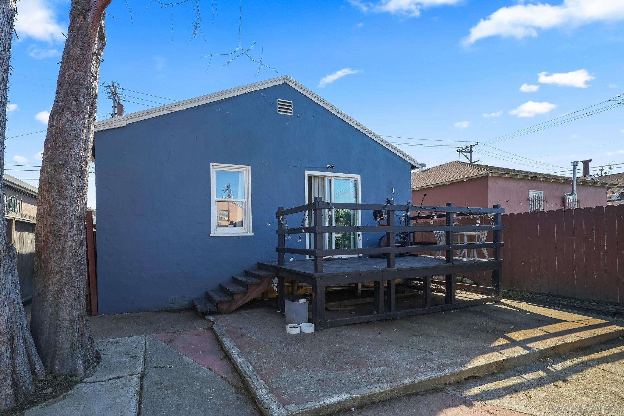 Detail Gallery Image 31 of 33 For 1309  105th Ave, Oakland,  CA 94603 - 3 Beds | 1 Baths