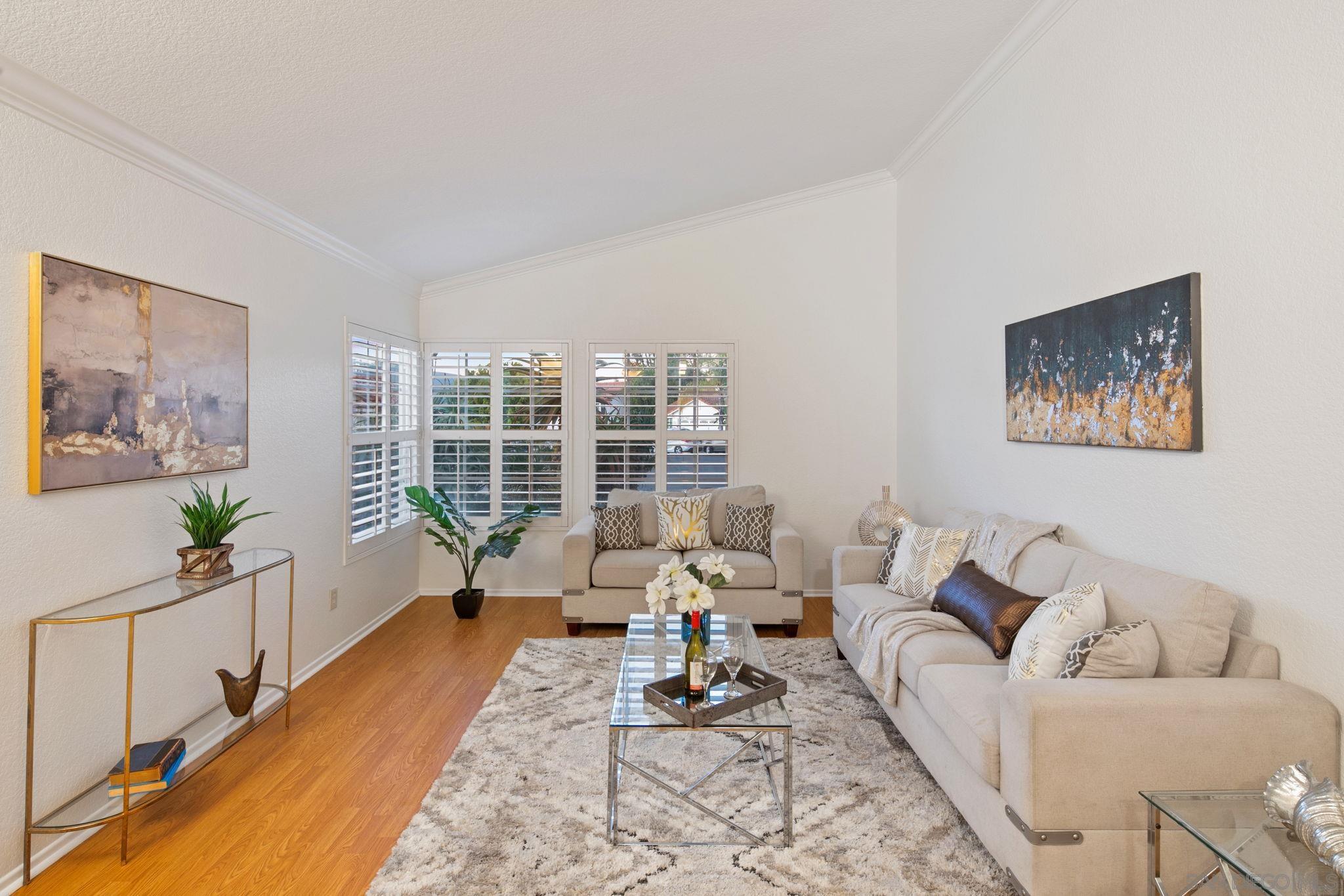 Detail Gallery Image 11 of 55 For 11039  Twin Pond Ter, San Diego,  CA 92128 - 4 Beds | 3 Baths