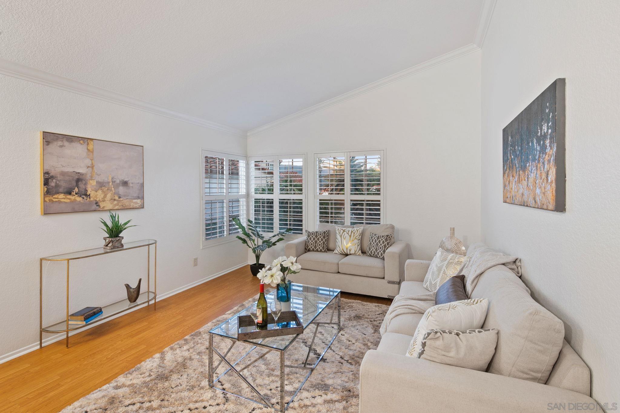 Detail Gallery Image 12 of 55 For 11039  Twin Pond Ter, San Diego,  CA 92128 - 4 Beds | 3 Baths